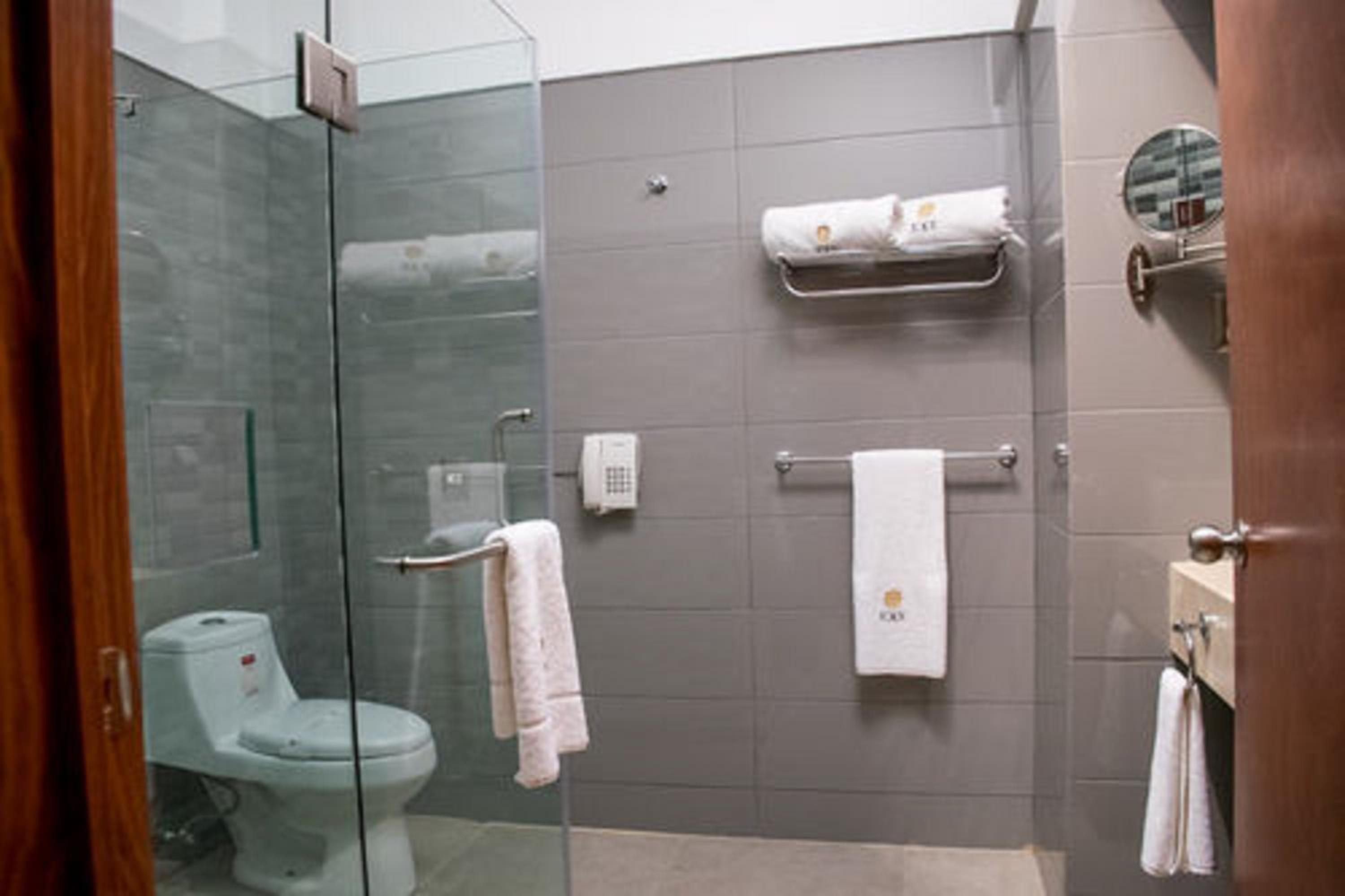 Standard Suite photo 2