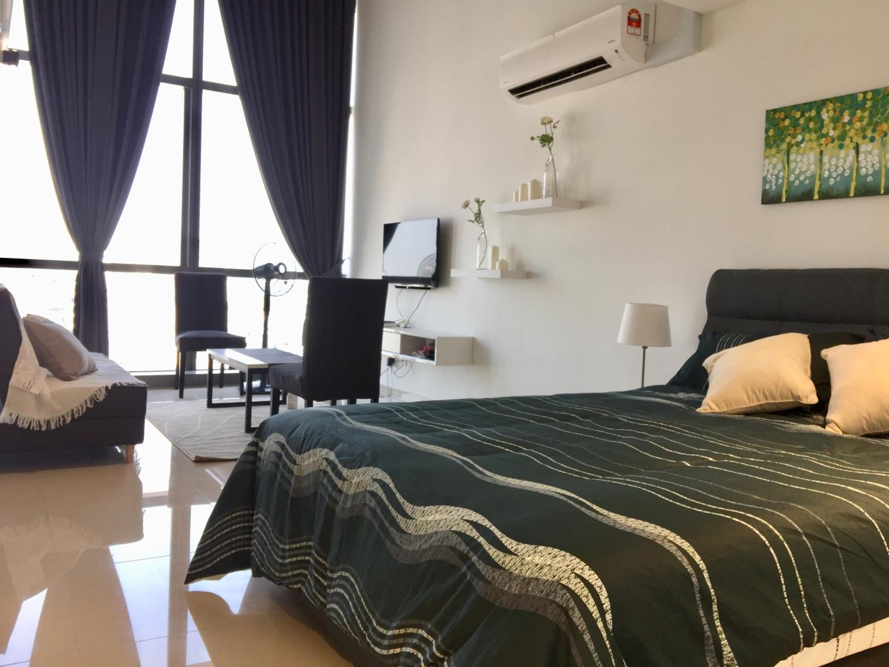 Apartment - Split Level - Photo 7