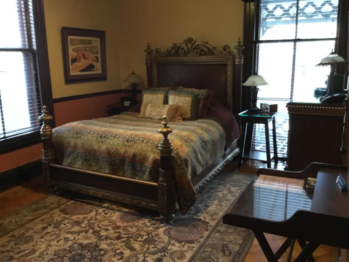 Deluxe Queen Room photo 3