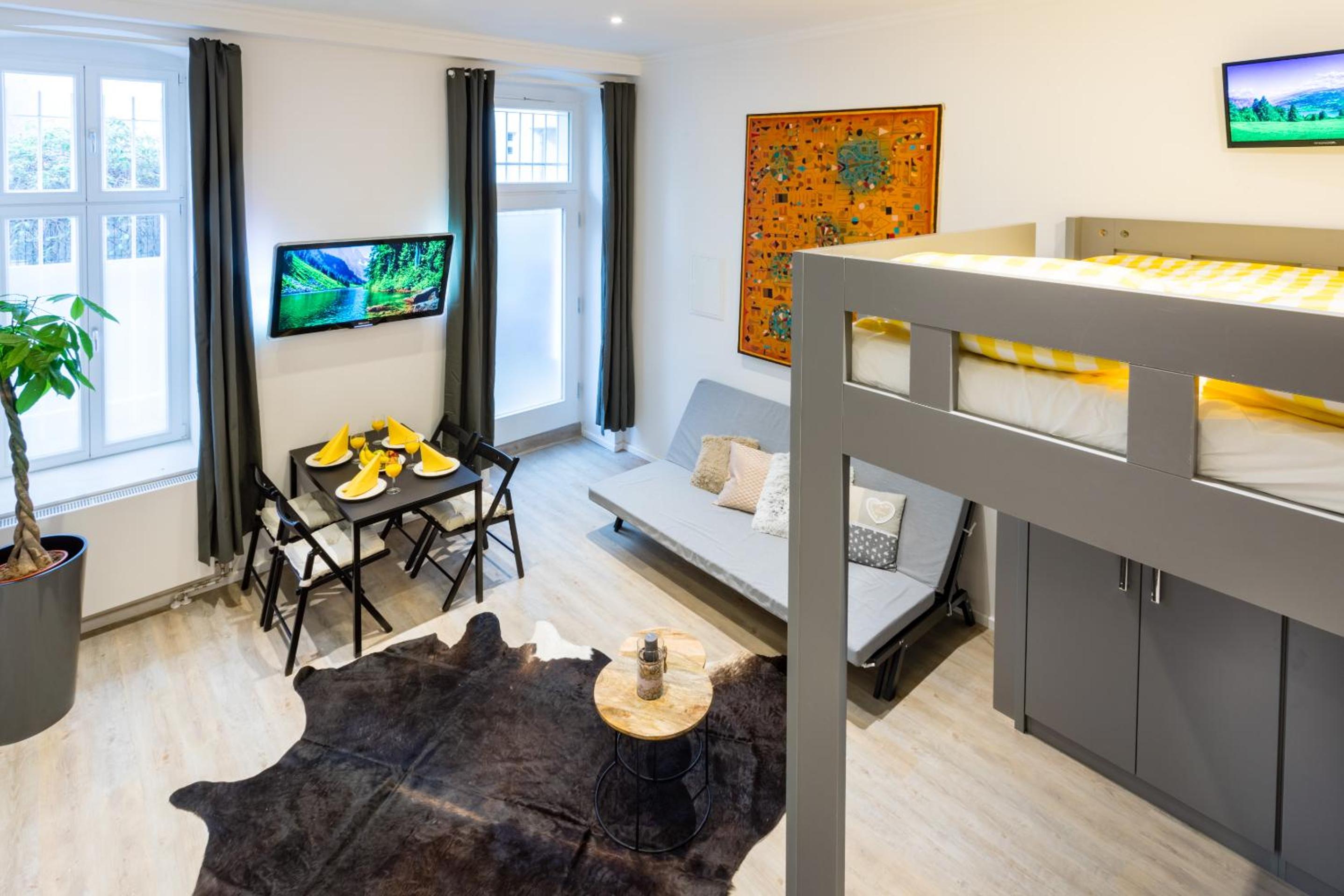 Apartment photo 1