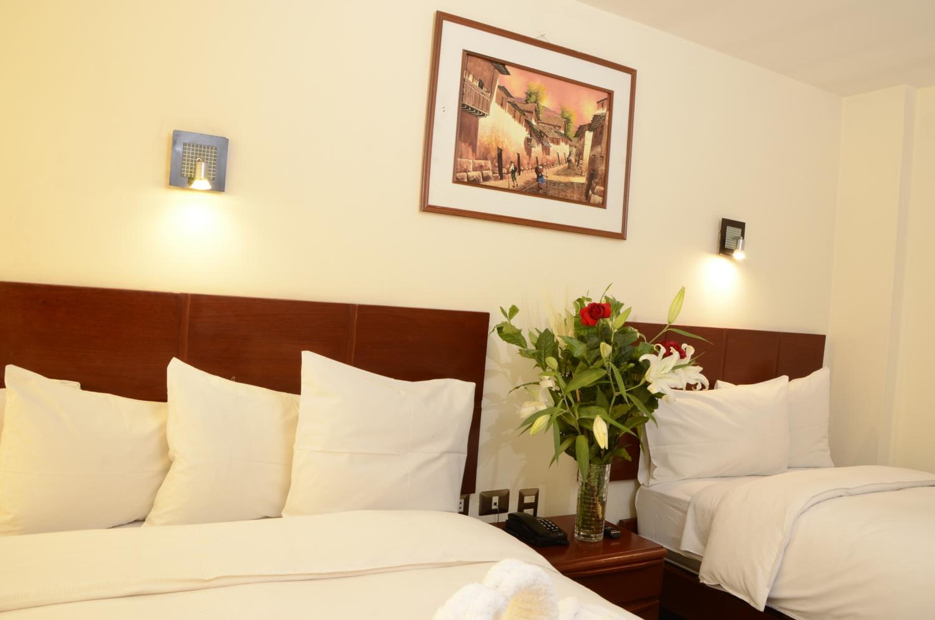 Standard Twin Room - Photo 6
