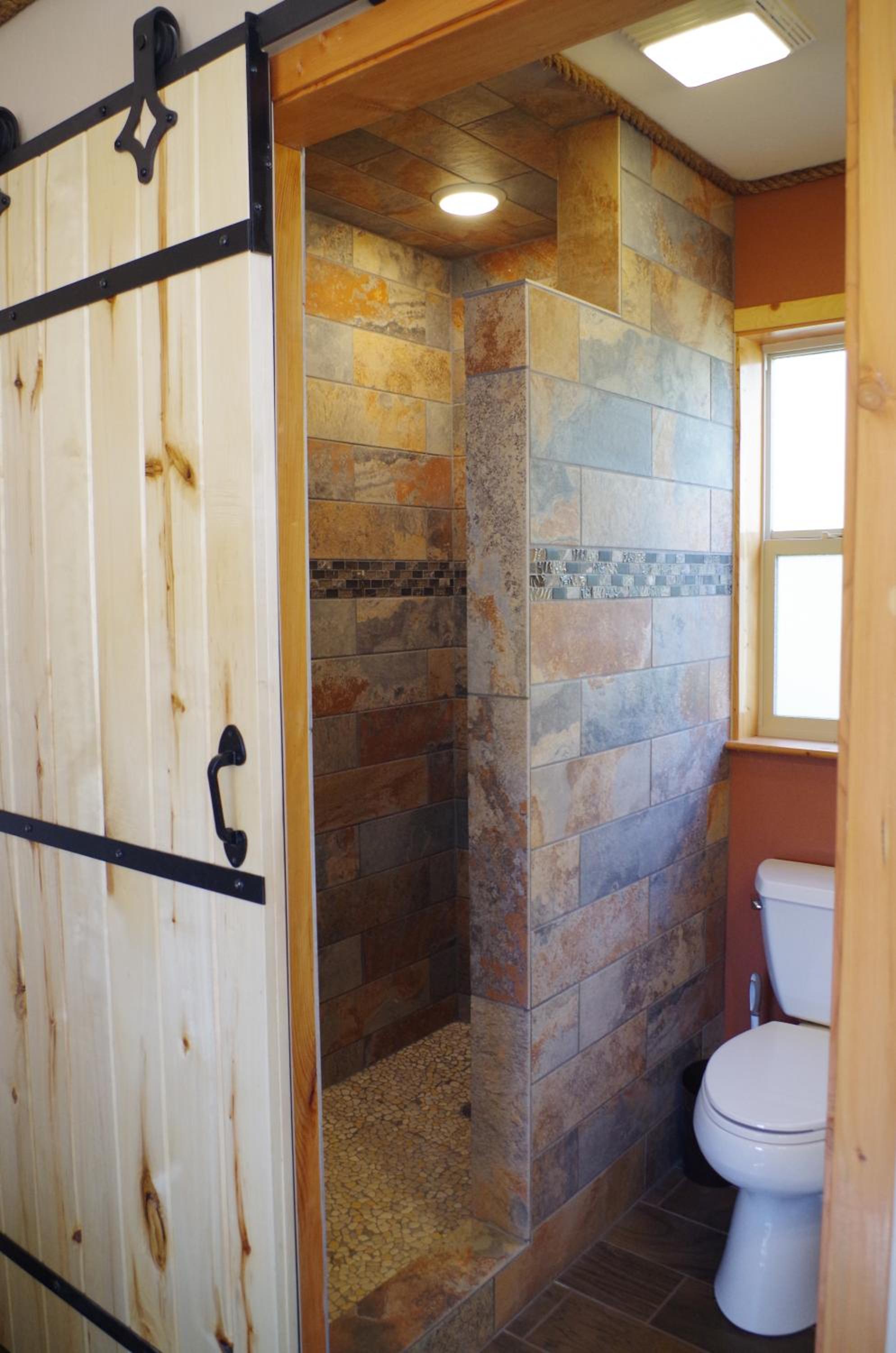 Two-Bedroom House - Photo 30