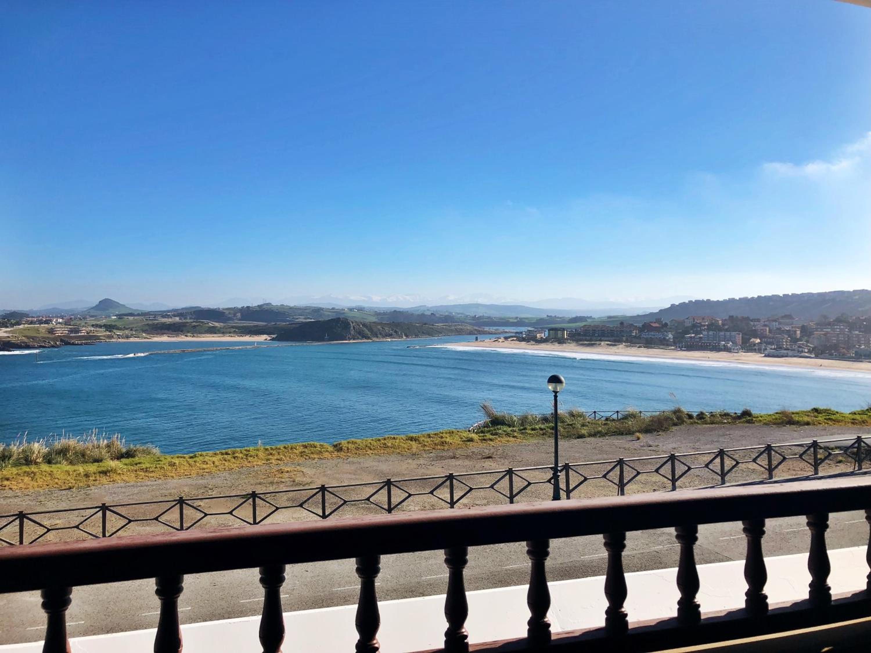 Deluxe Double Room with Balcony and Sea View - Photo 8