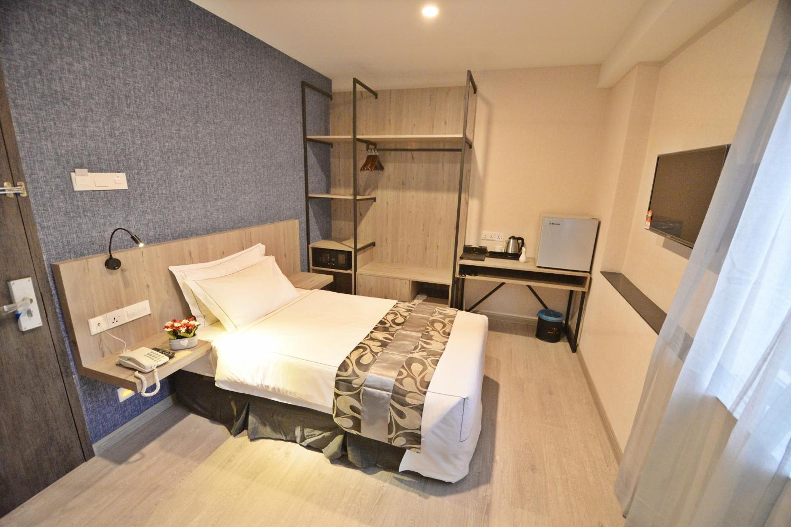 Single Room - Photo 6