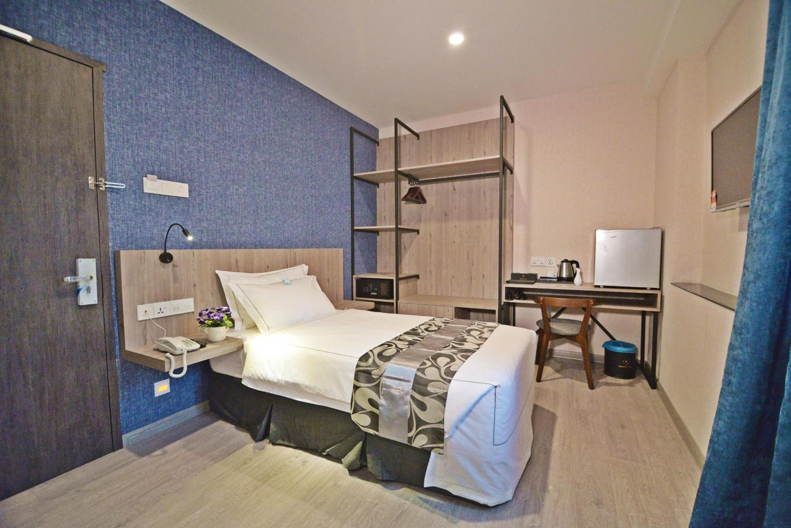 Single Room - Photo 5