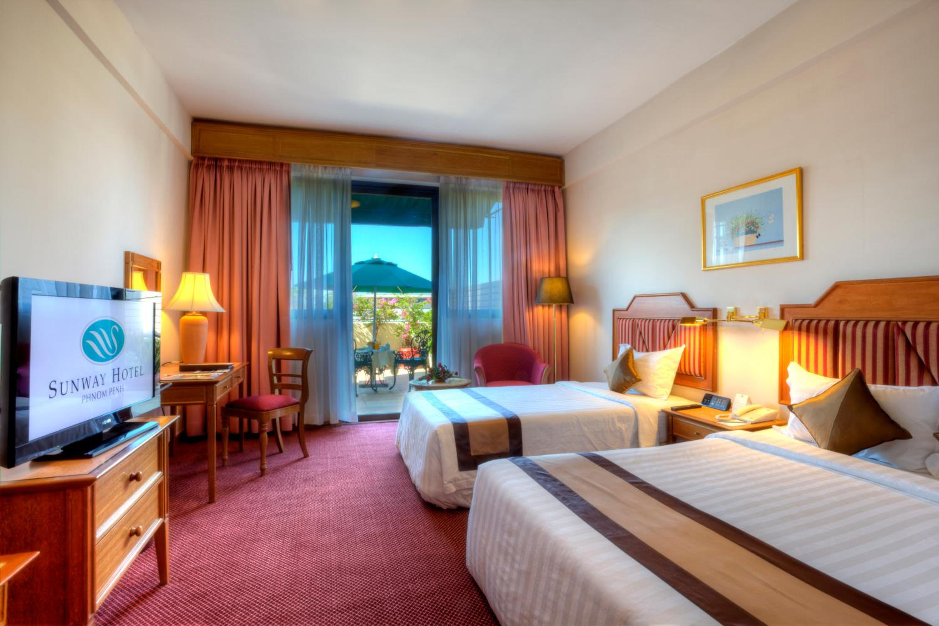 Deluxe Double or Twin Room with Balcony - Photo 5