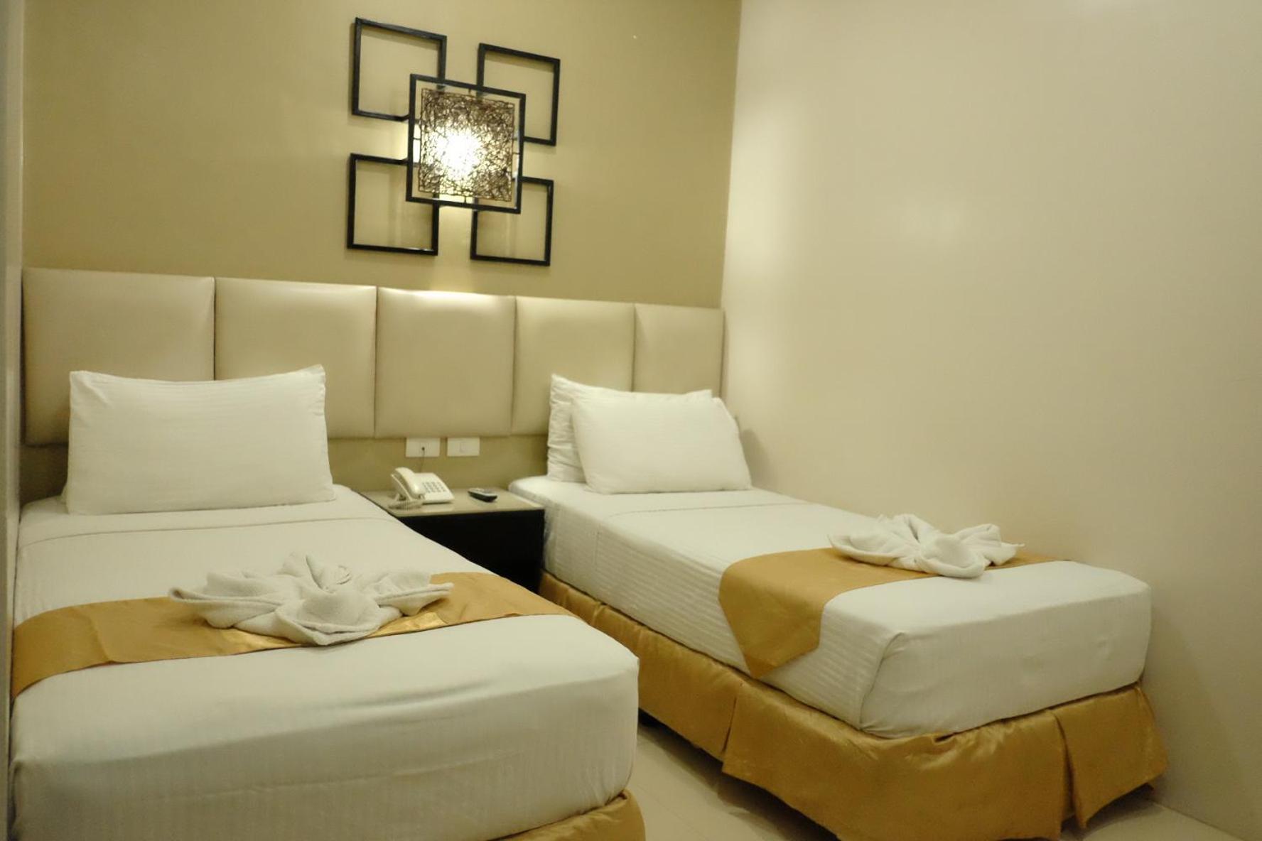 Deluxe Twin Room photo 2