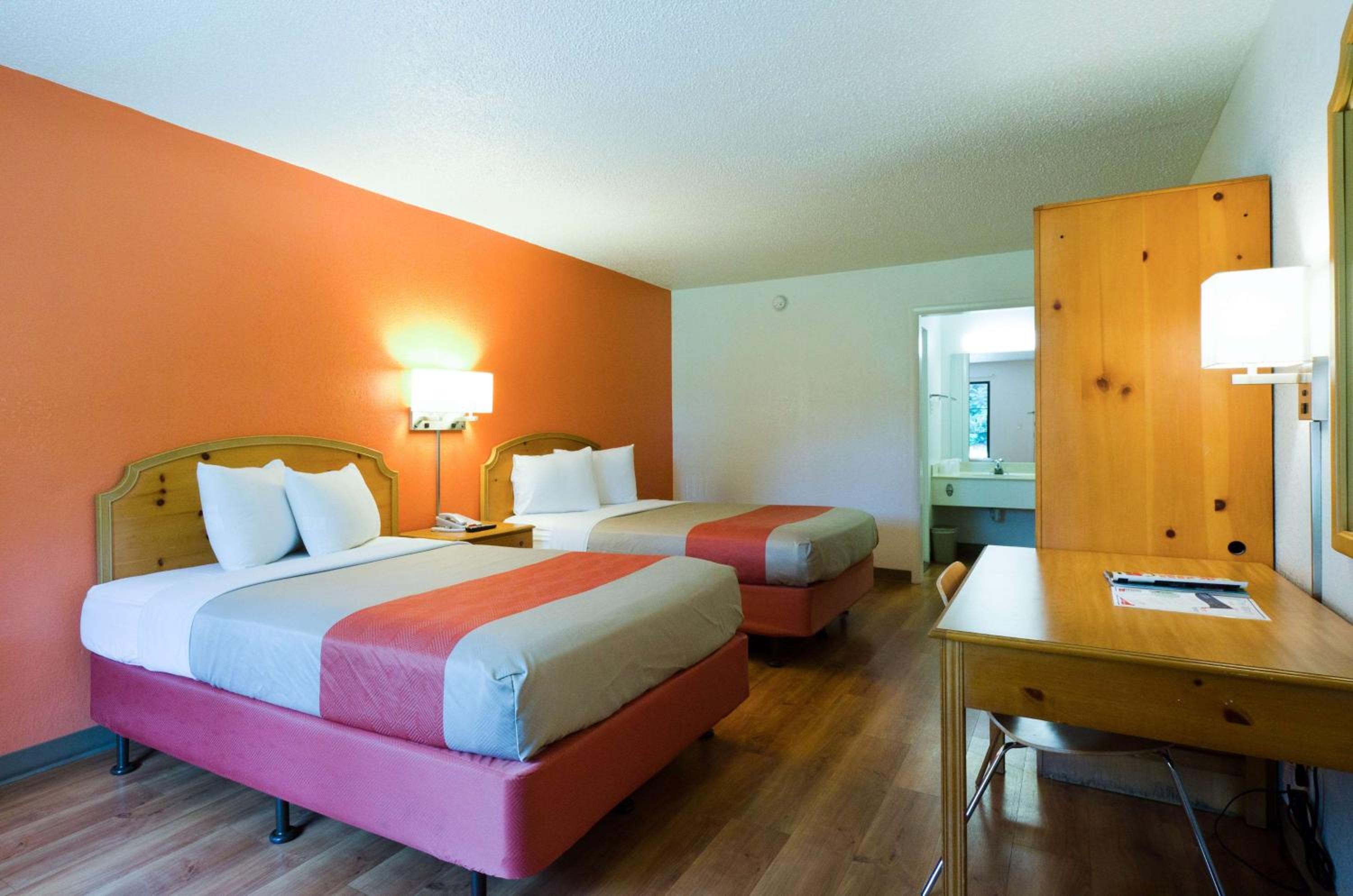 Quadruple Room - Photo 2