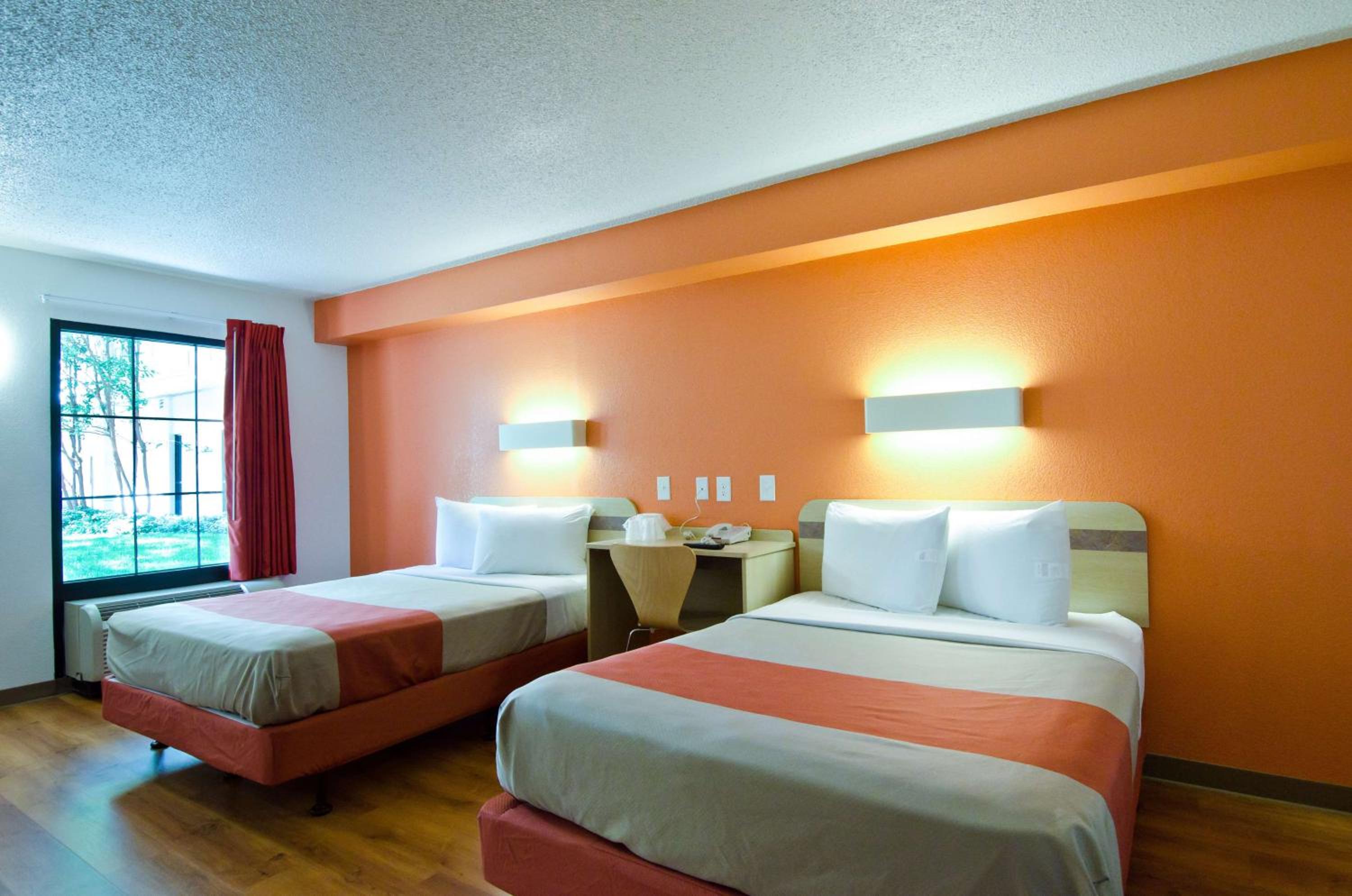 Deluxe Quadruple Room - Photo 2