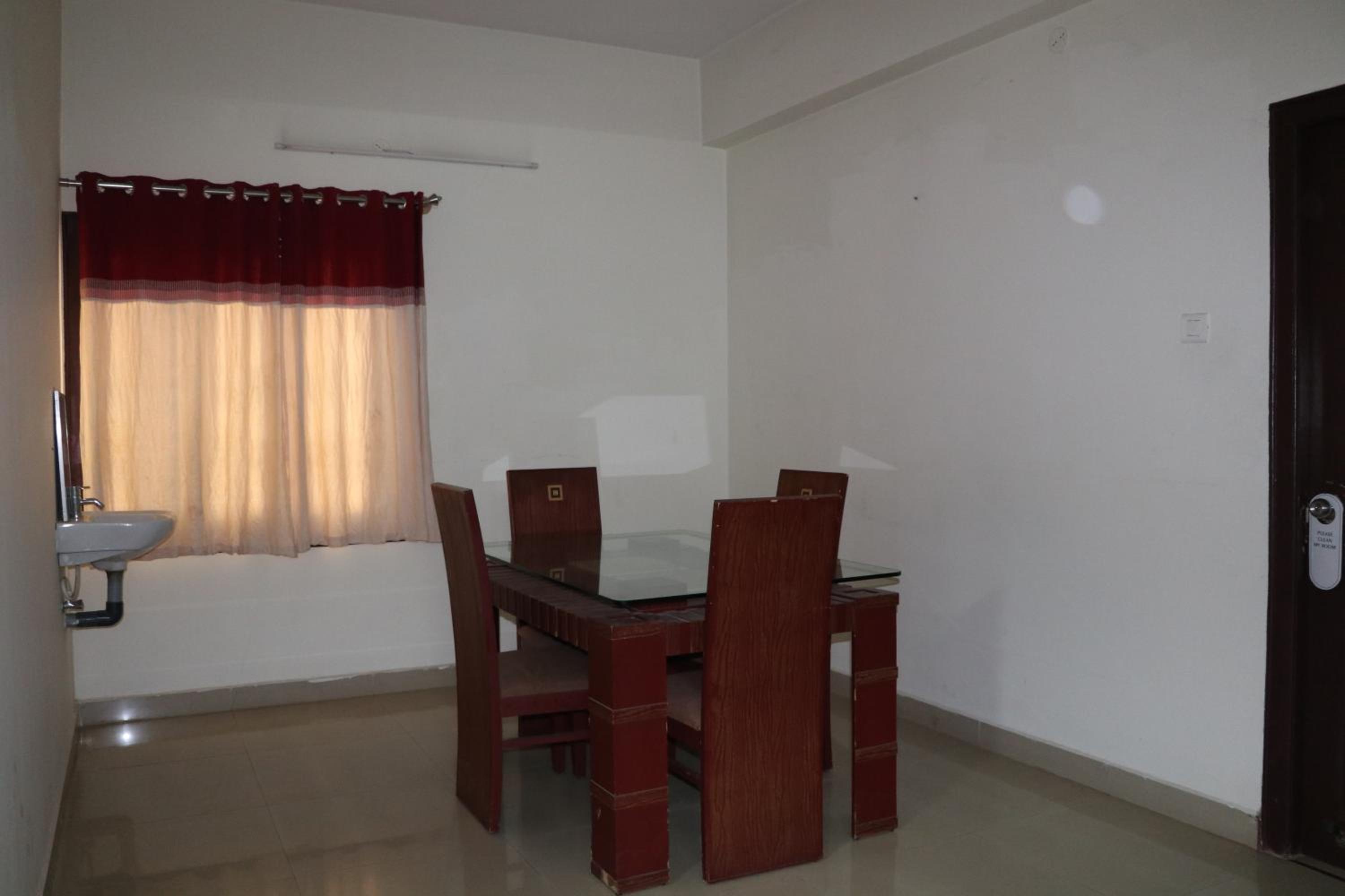 Budget Double Room photo 2