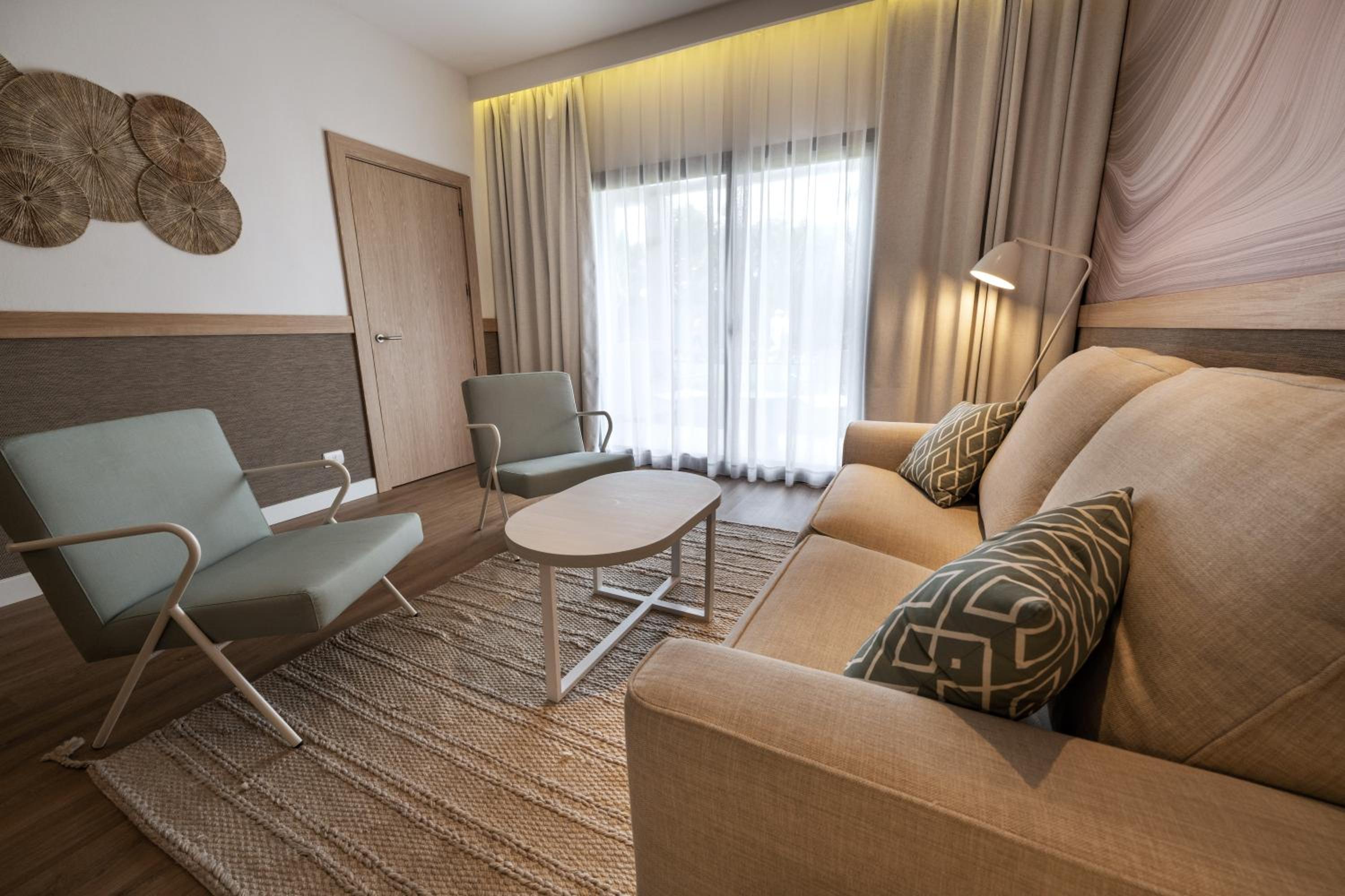 Deluxe Junior Suite