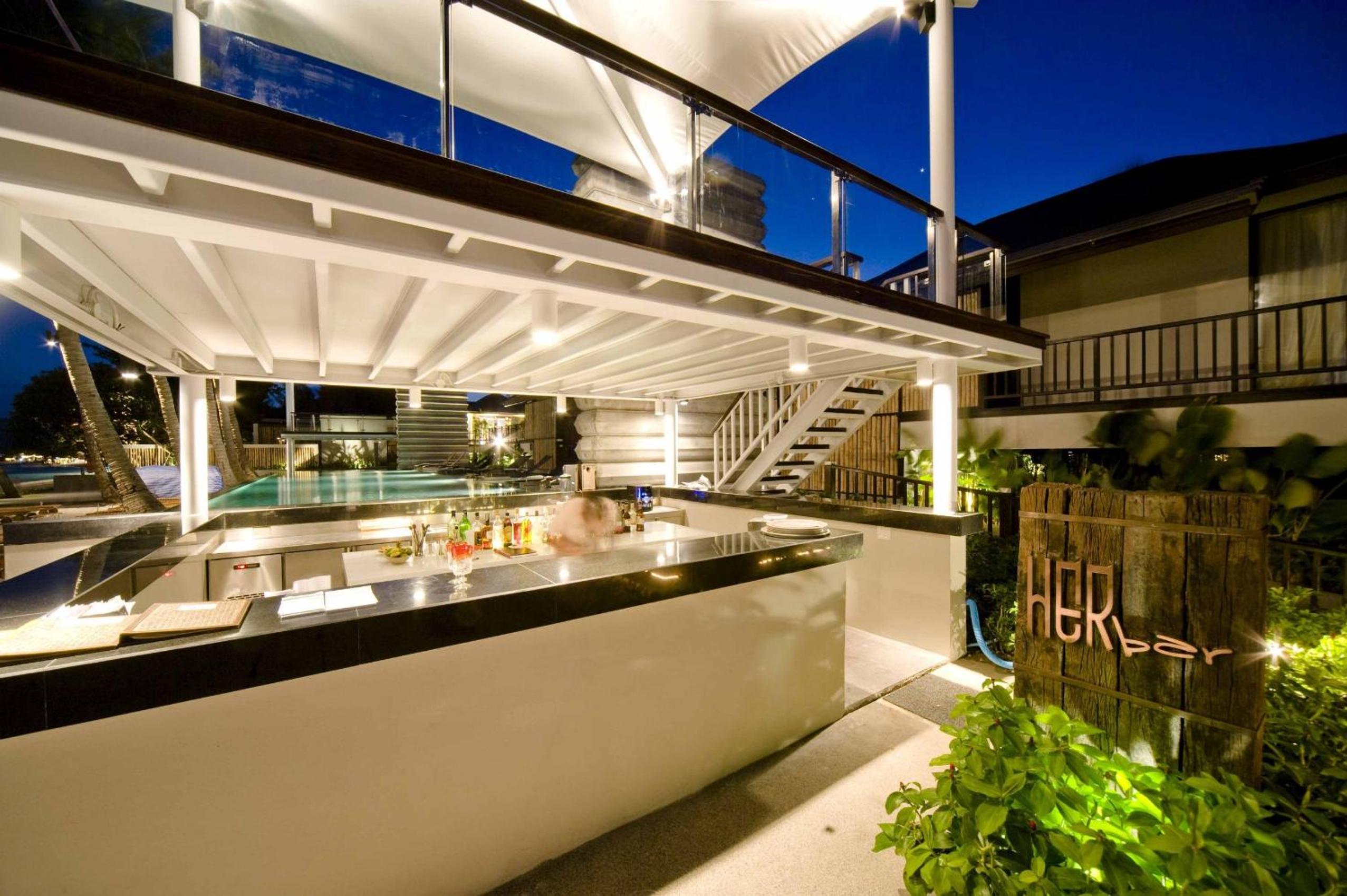 Luxury Suite with Pool Access  - Photo 2