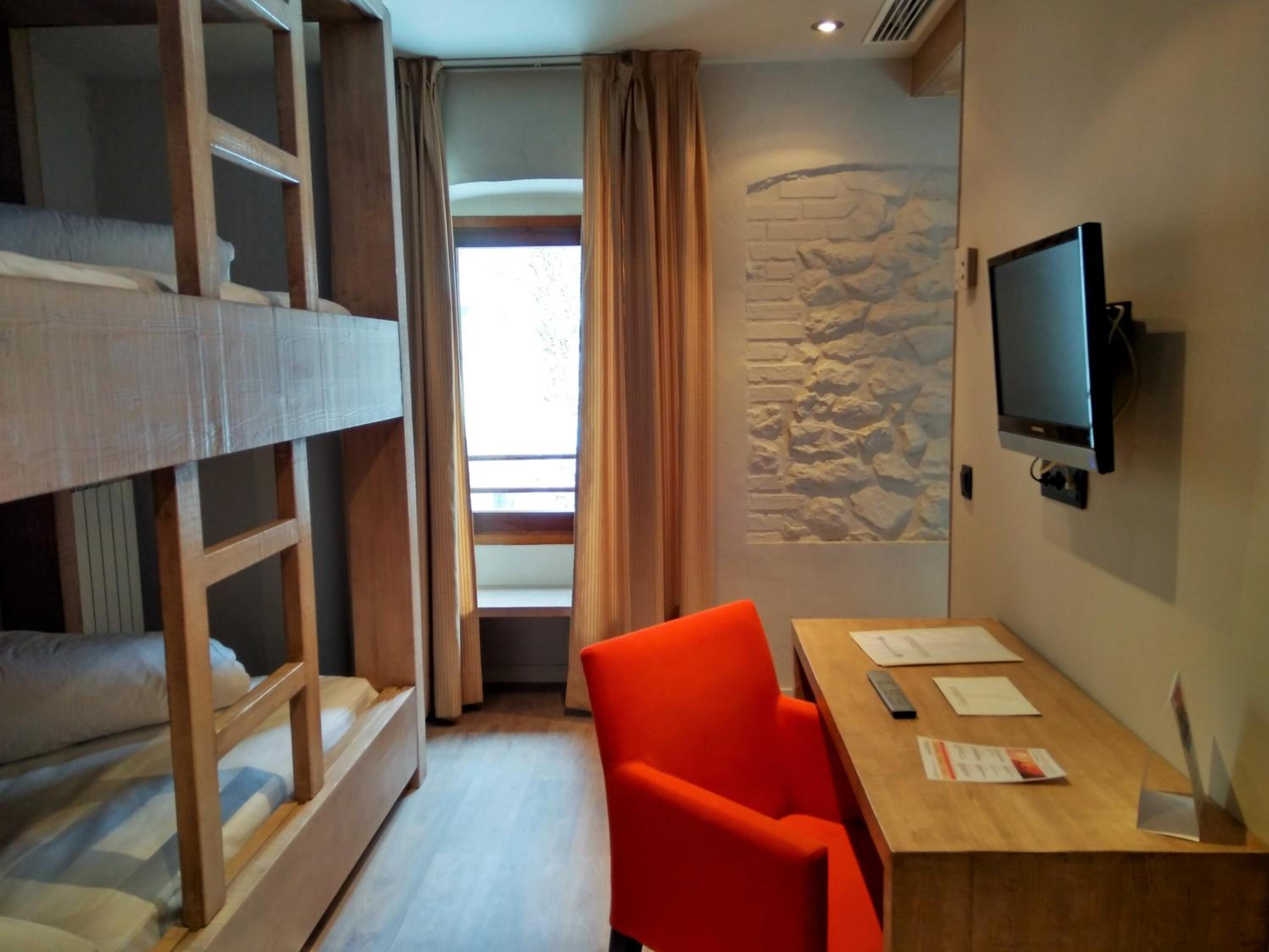 Habitación Cuádruple con Ducha