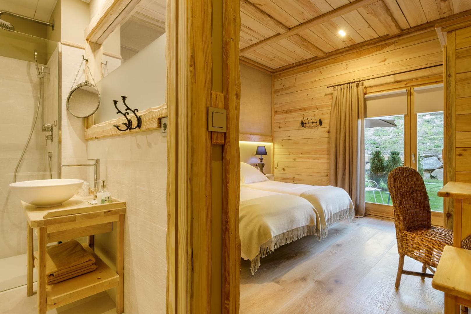 Superior Double or Twin Room with Garden View photo 3