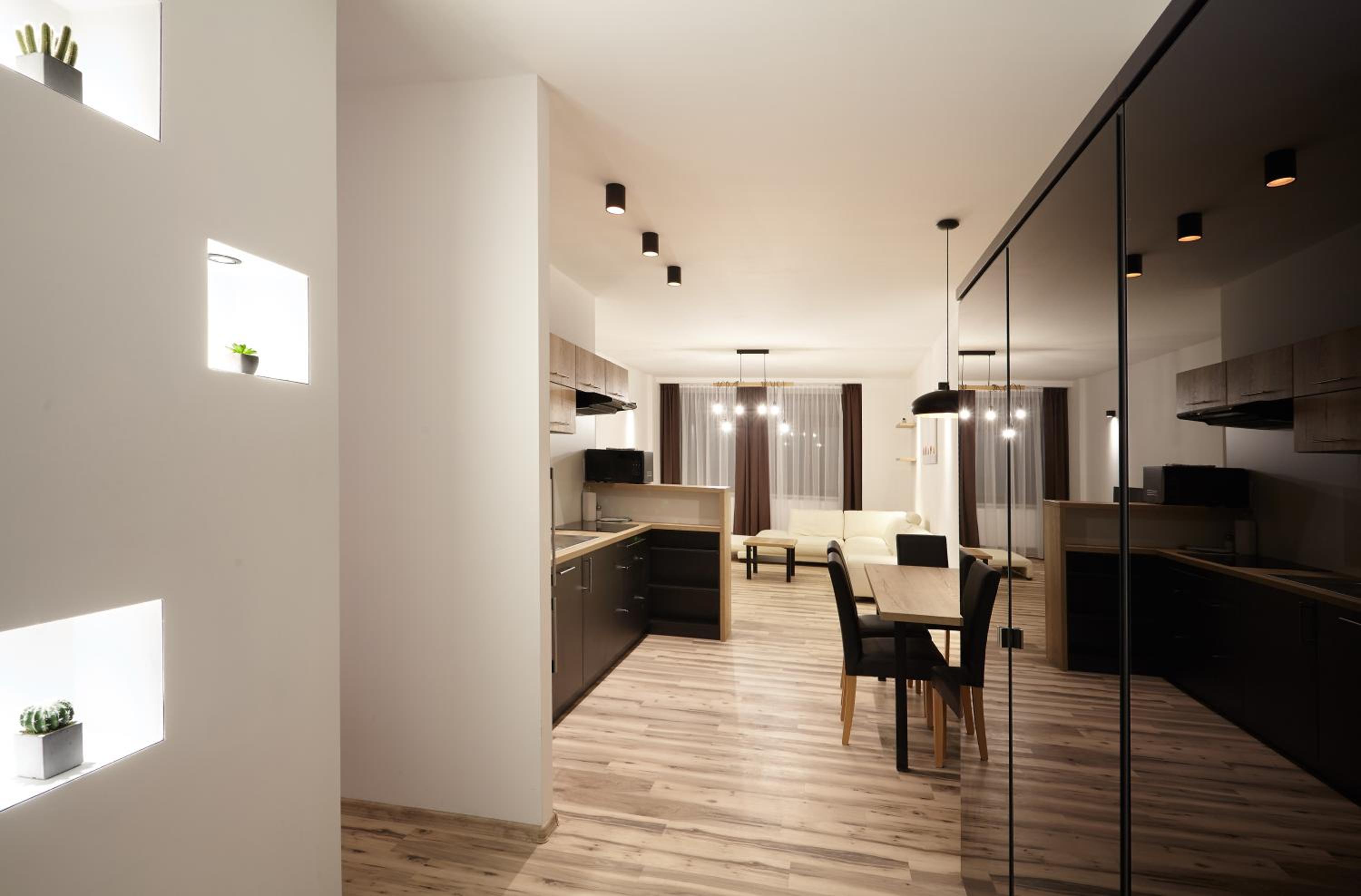 One-Bedroom Apartment - Photo 33