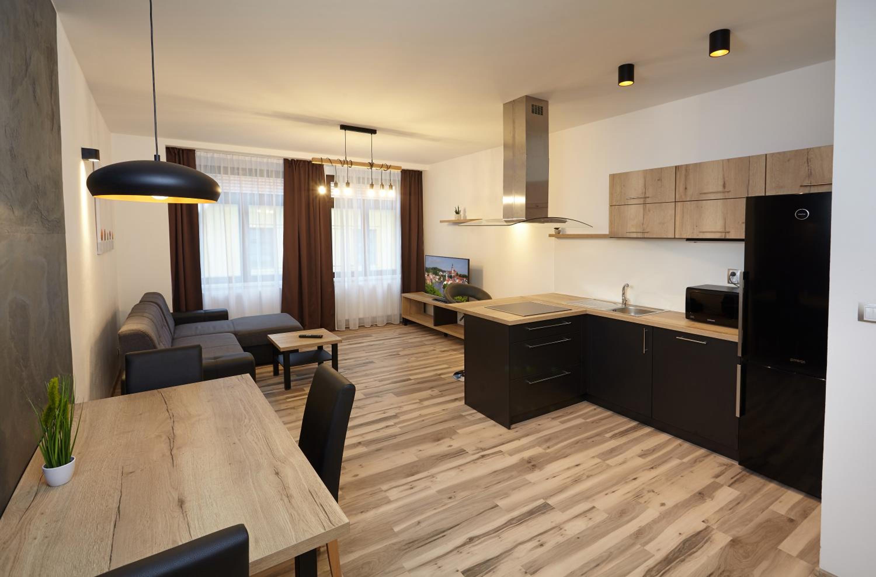 One-Bedroom Apartment - Photo 1