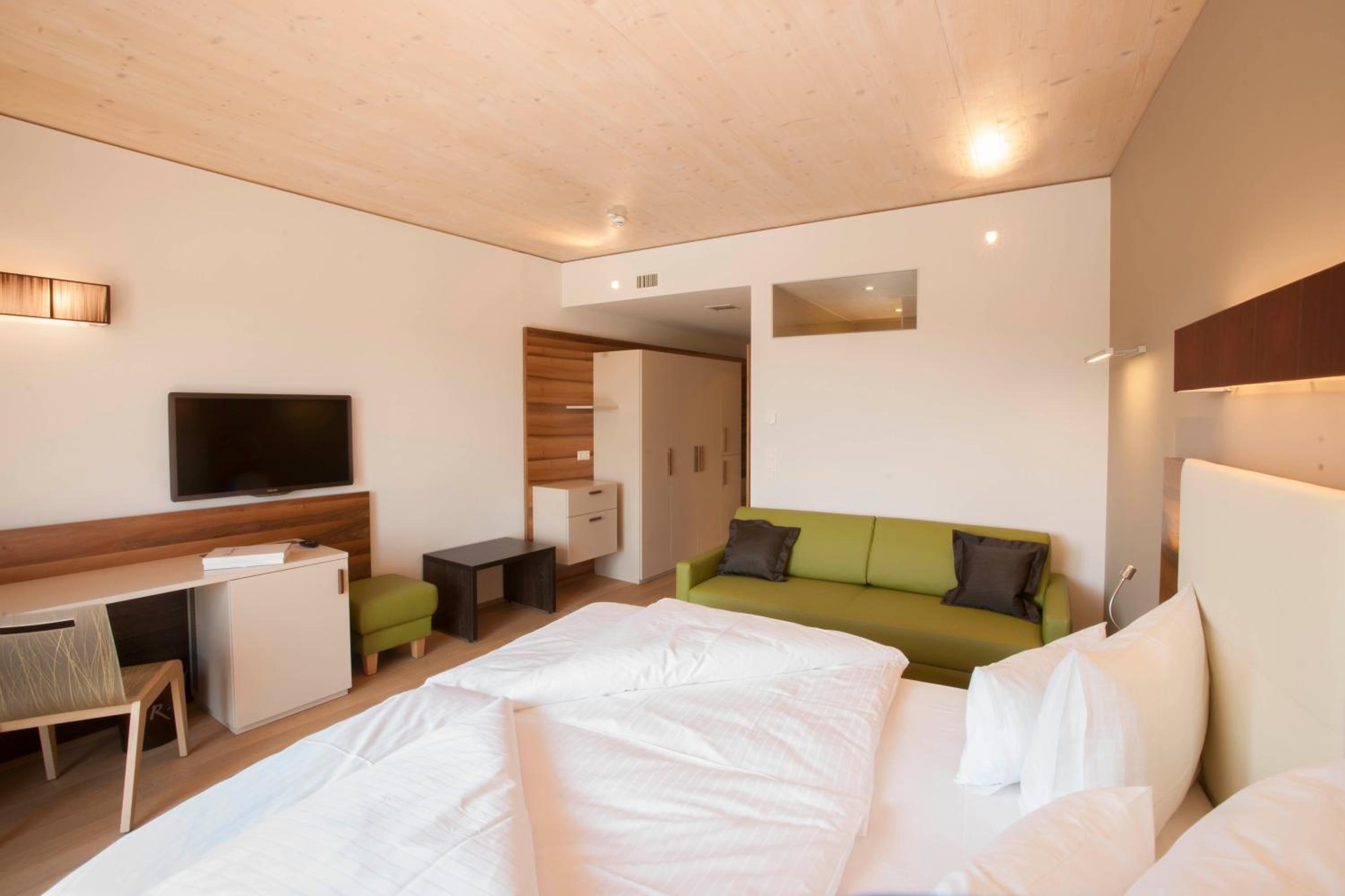 Double Room with Balcony photo 2