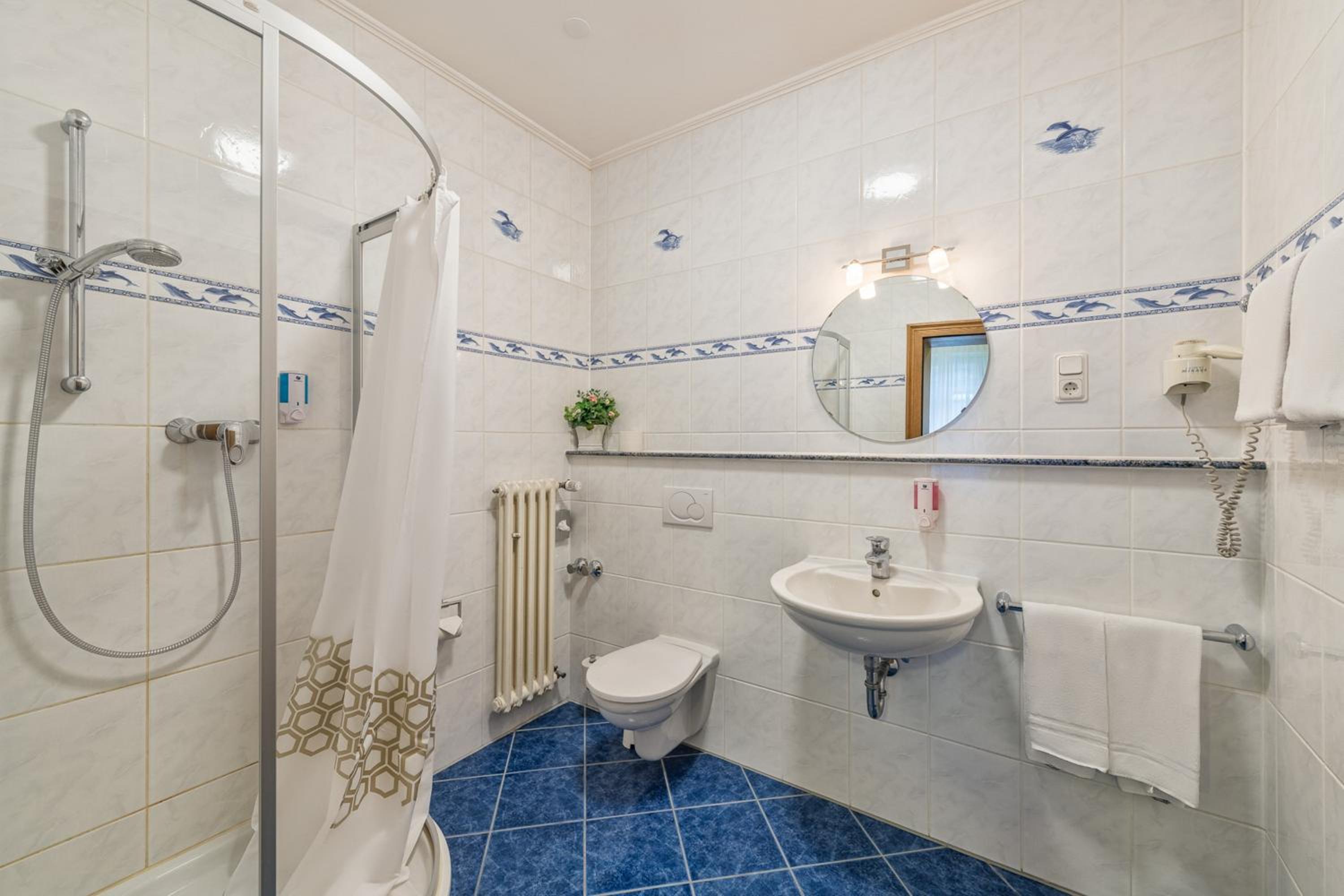 Double Room - Photo 7