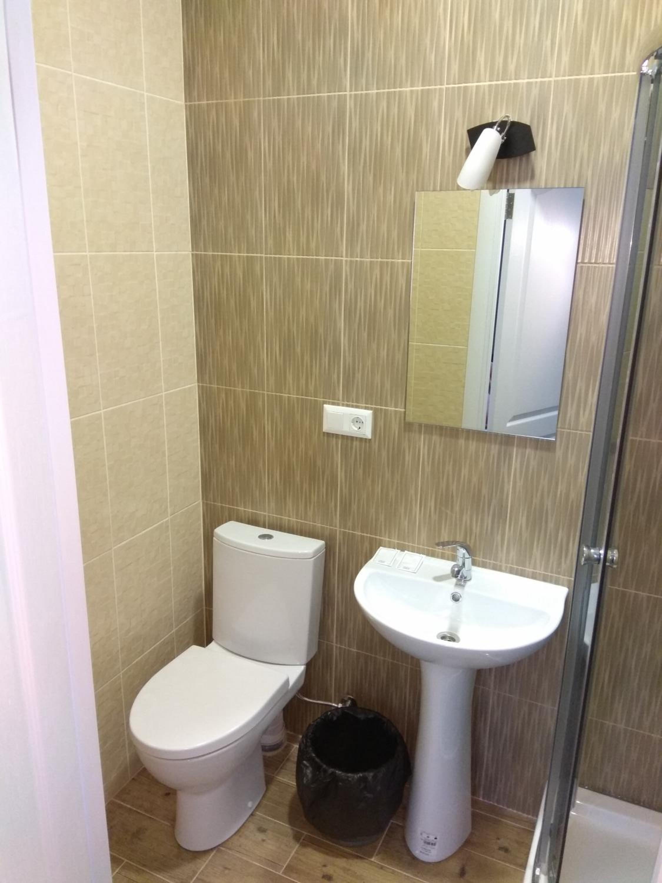 Double Room with Private Bathroom photo 3