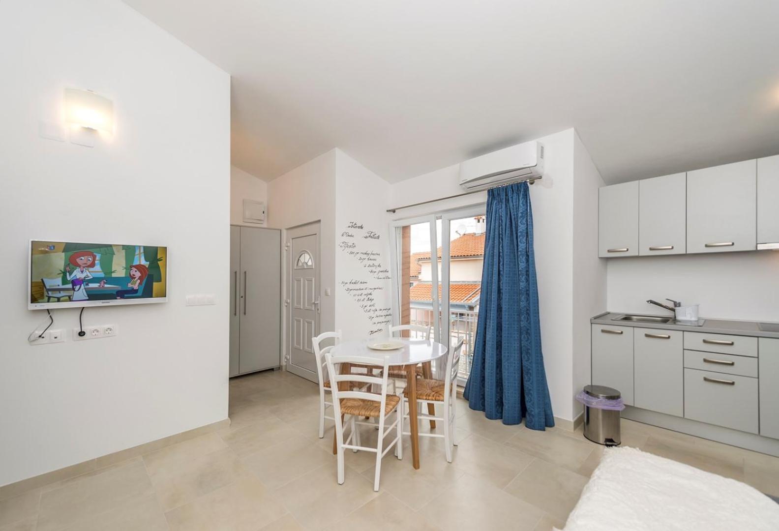 Standard Apartment photo 1