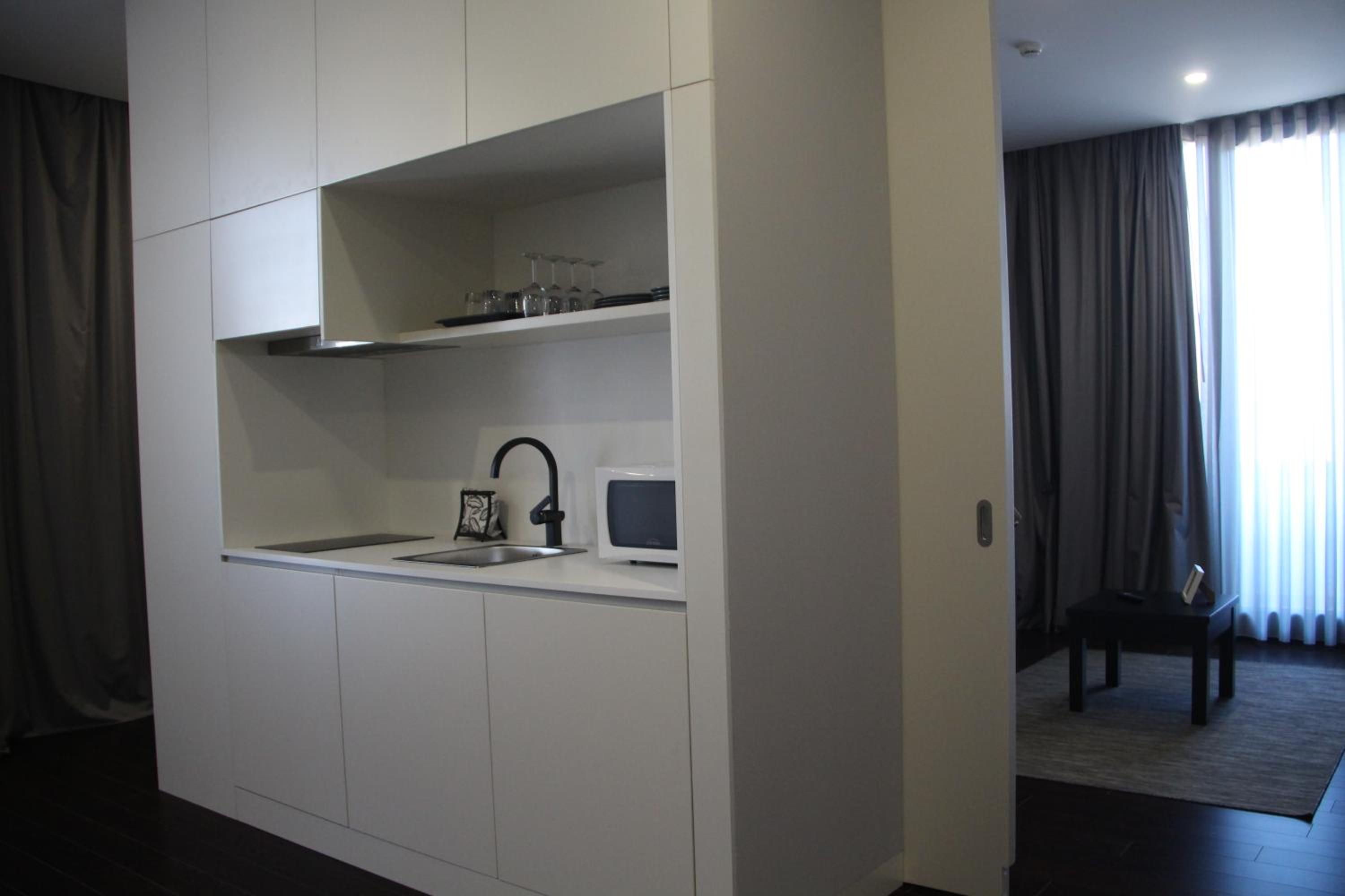 One-Bedroom Apartment - Photo 11