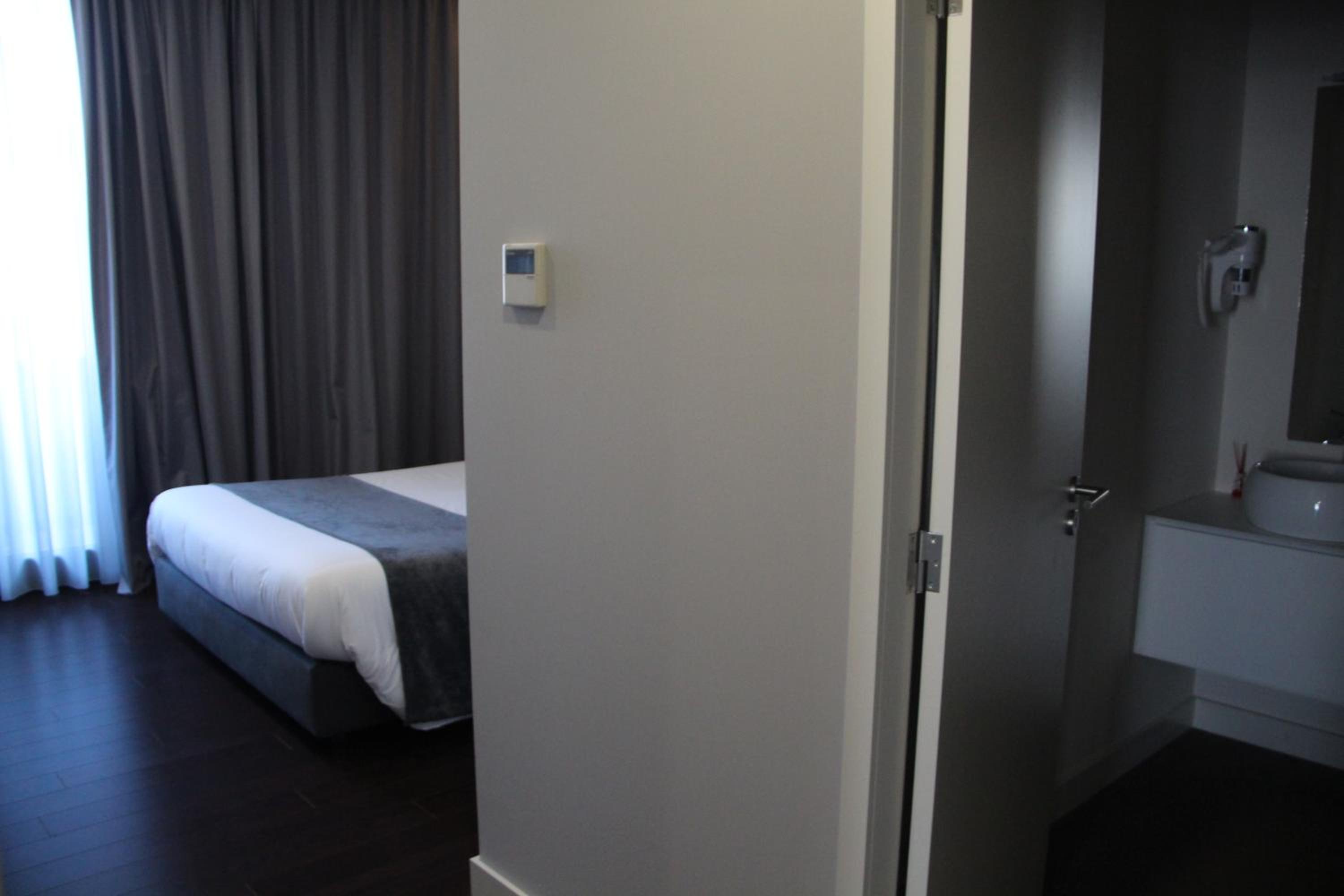 One-Bedroom Apartment - Photo 5