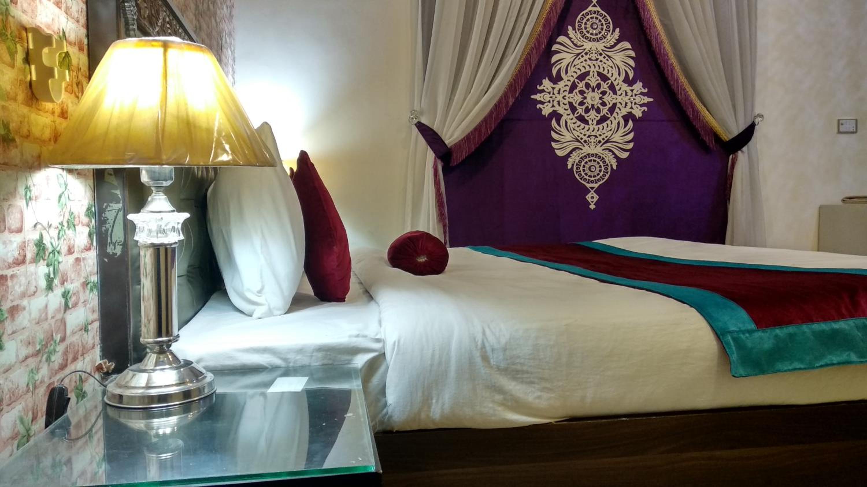 Deluxe Room - Photo 1