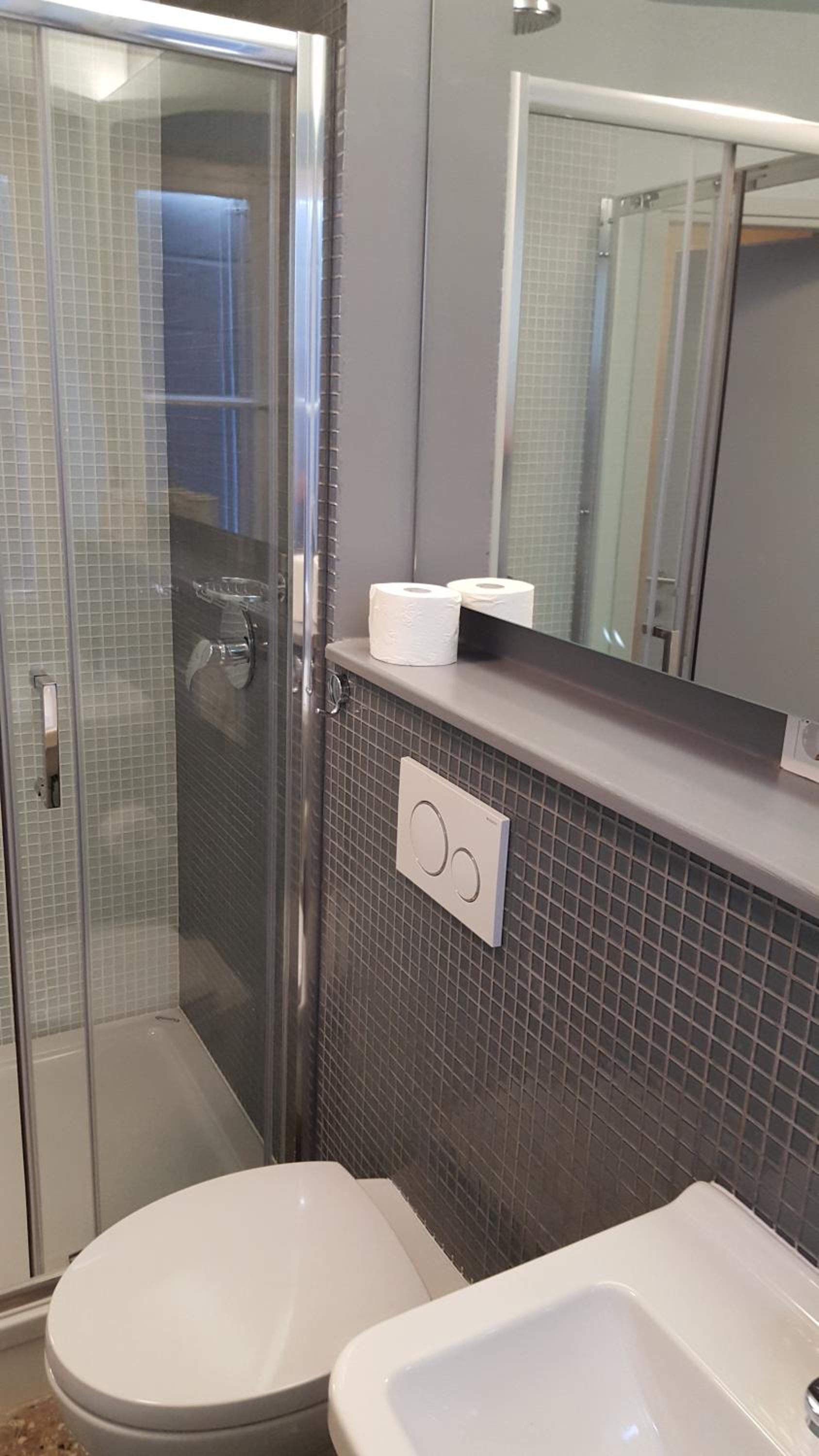 Double Room With Private Bathroom photo 2