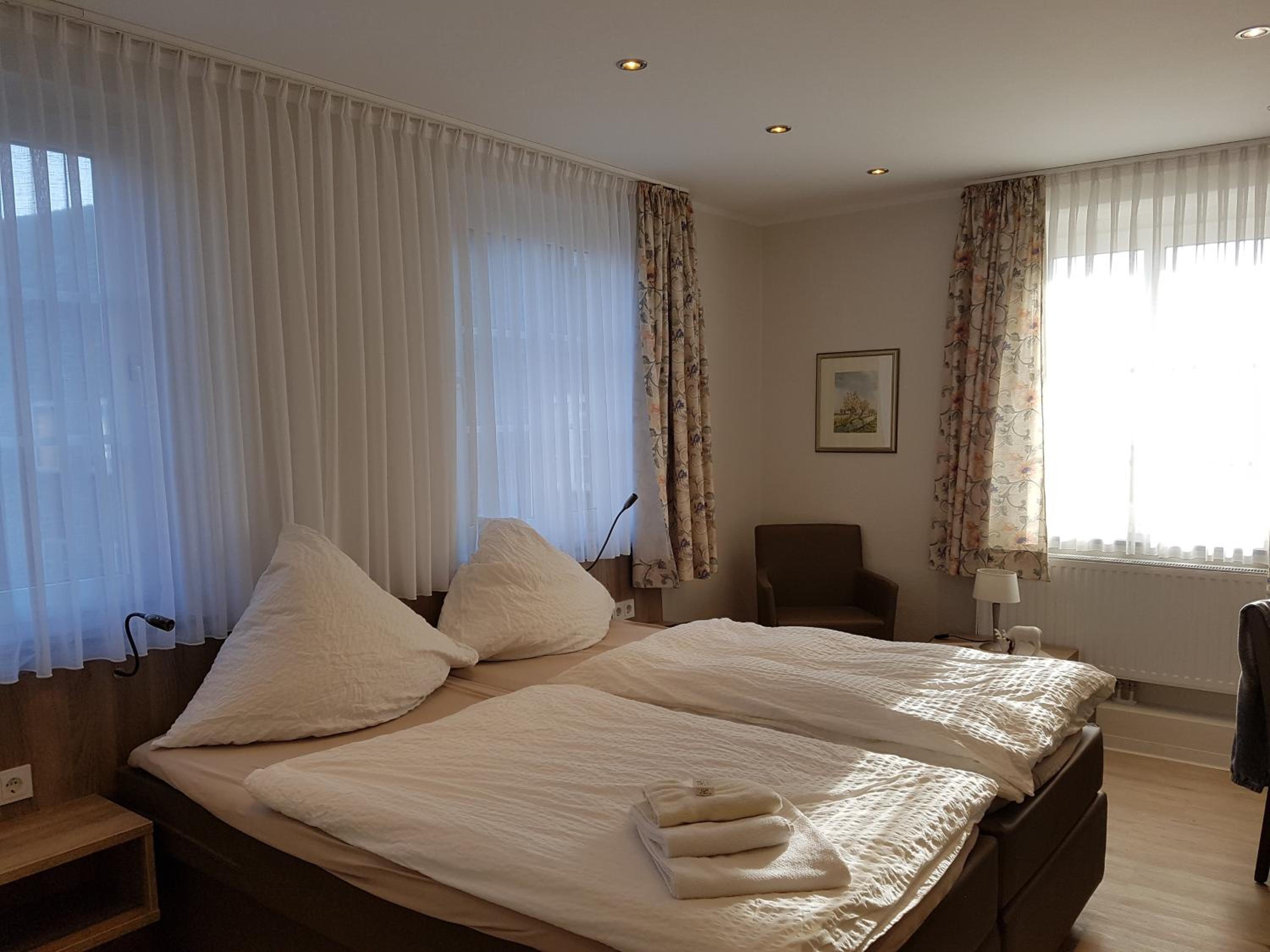 Double Room - Photo 5