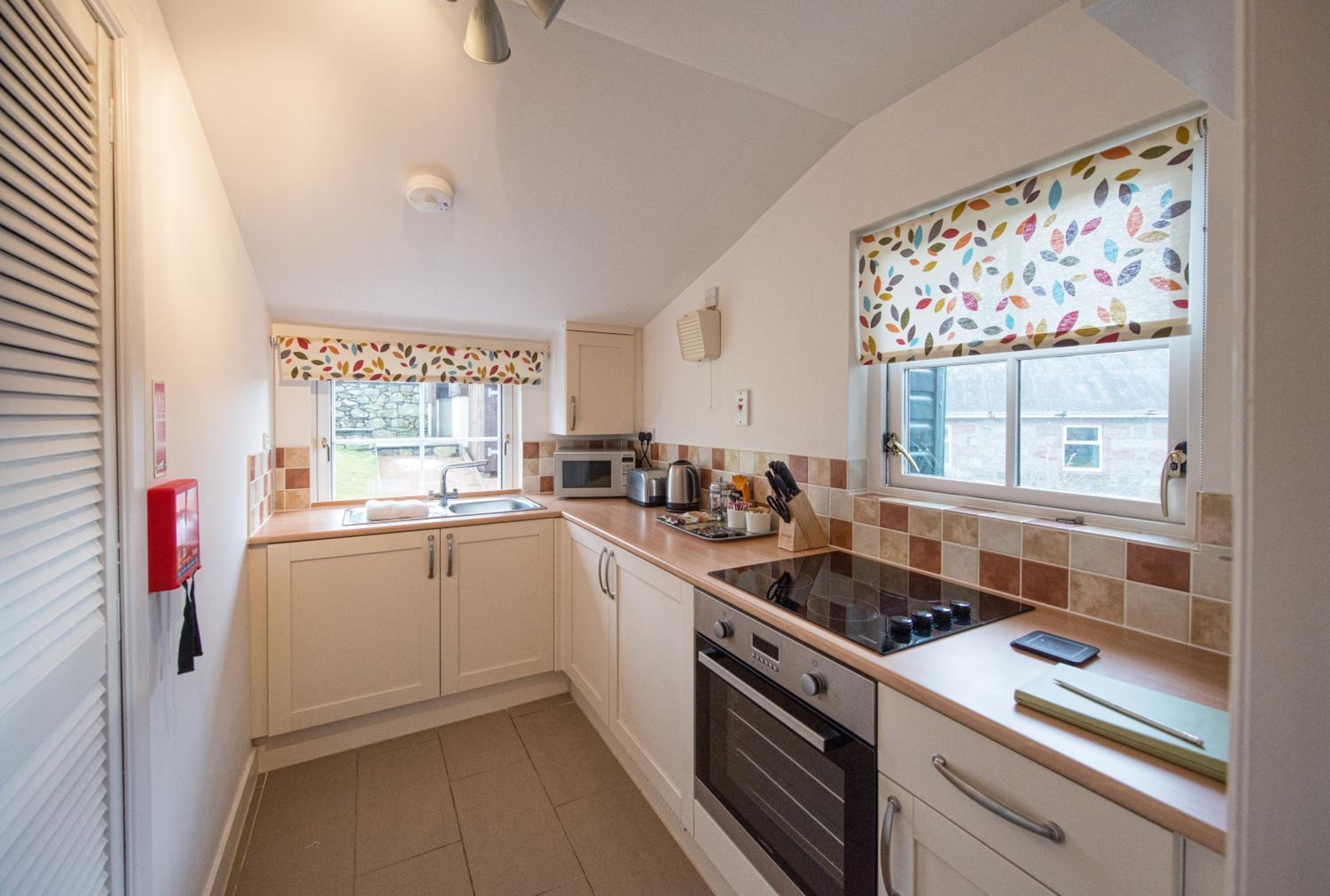 Two-Bedroom Cottage photo 2