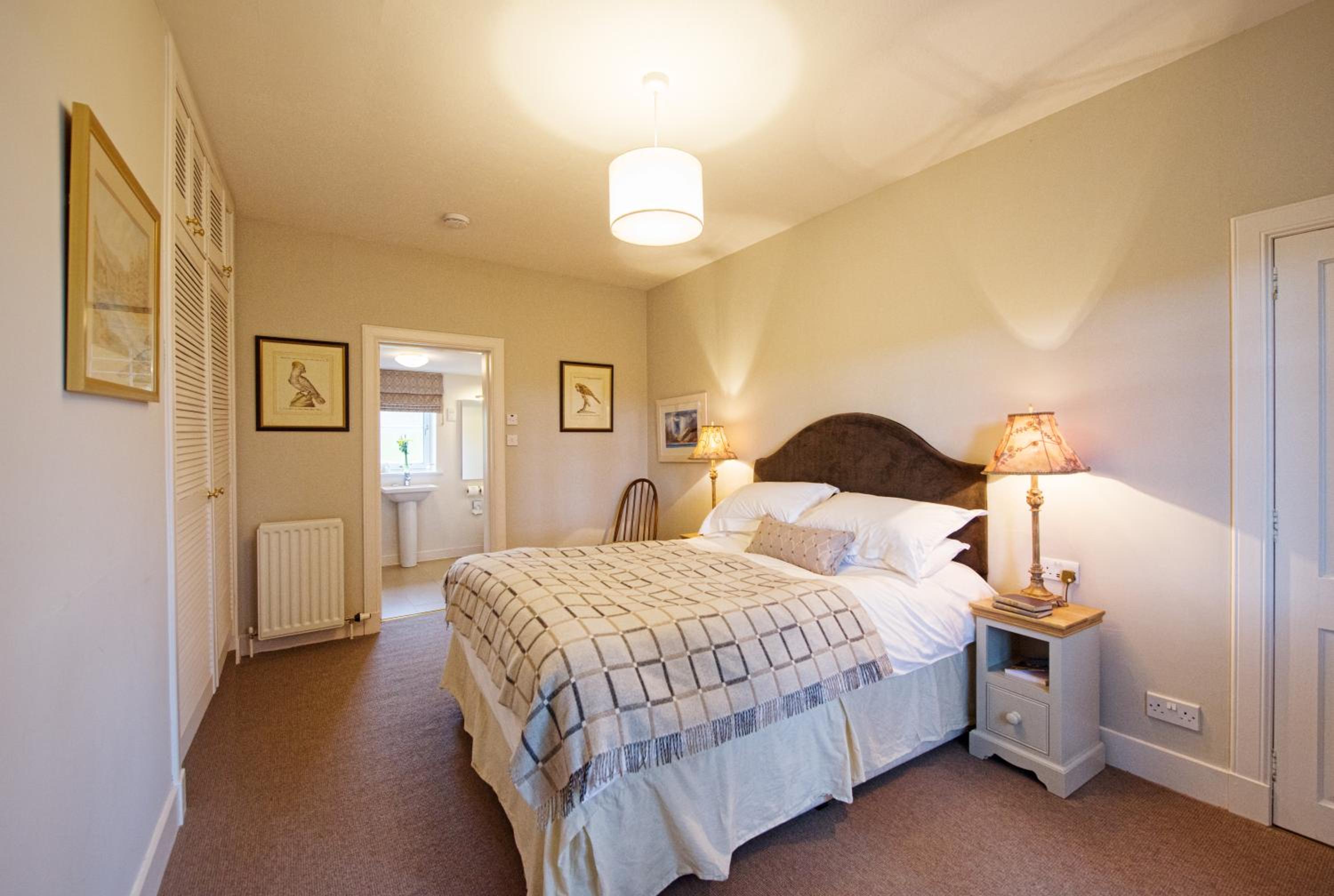 Two-Bedroom Cottage photo 1