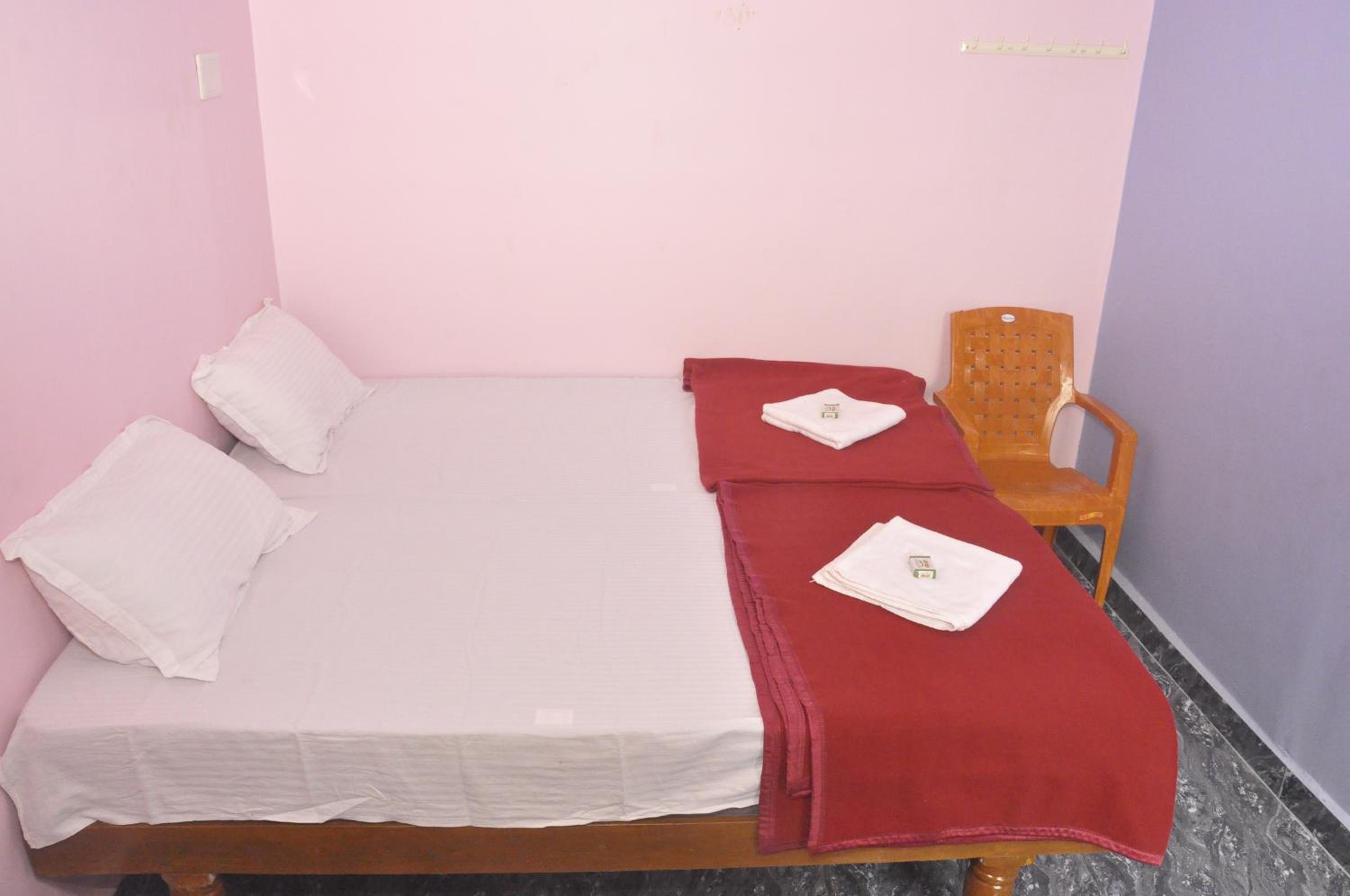 Standard Double Room with Shared Bathroom
