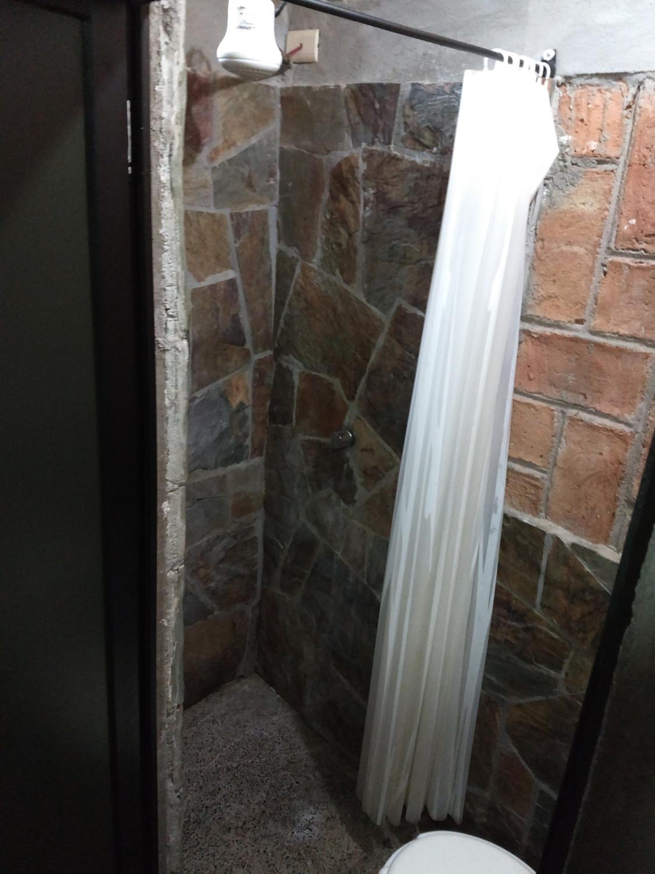 Twin Room - Photo 3