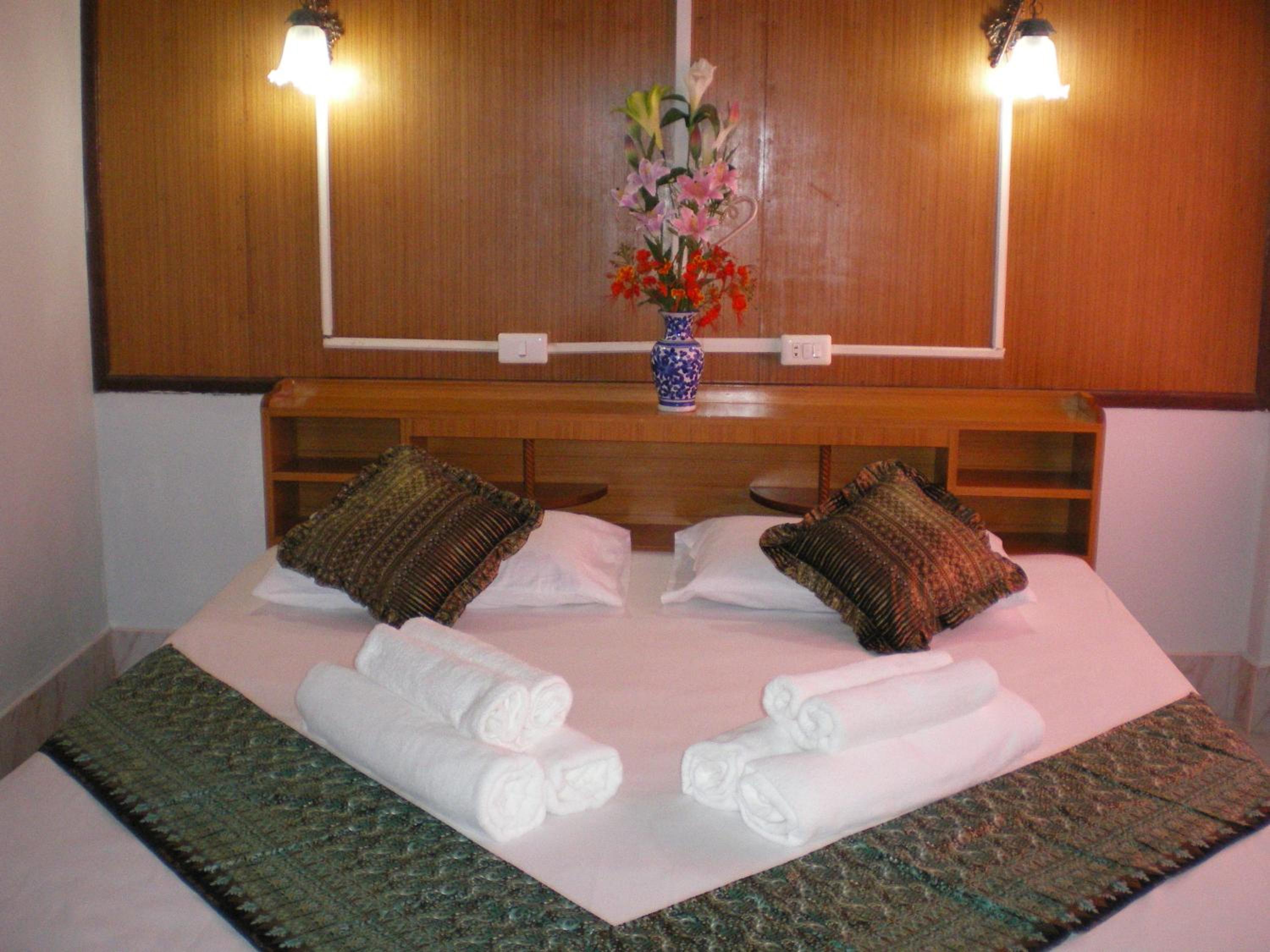 Deluxe Bungalow with Air-conditioning