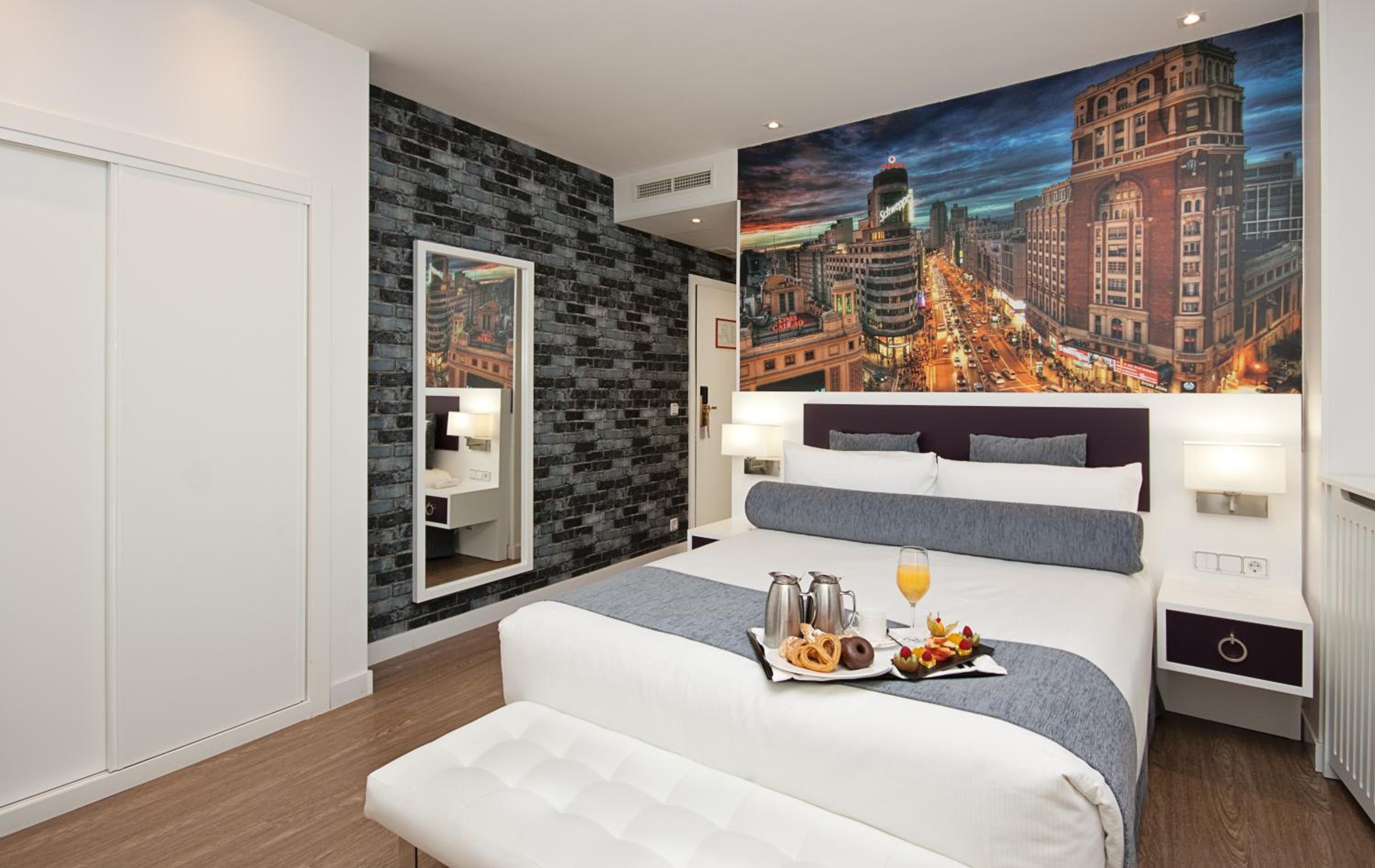Superior Double Room with Views - Photo 1