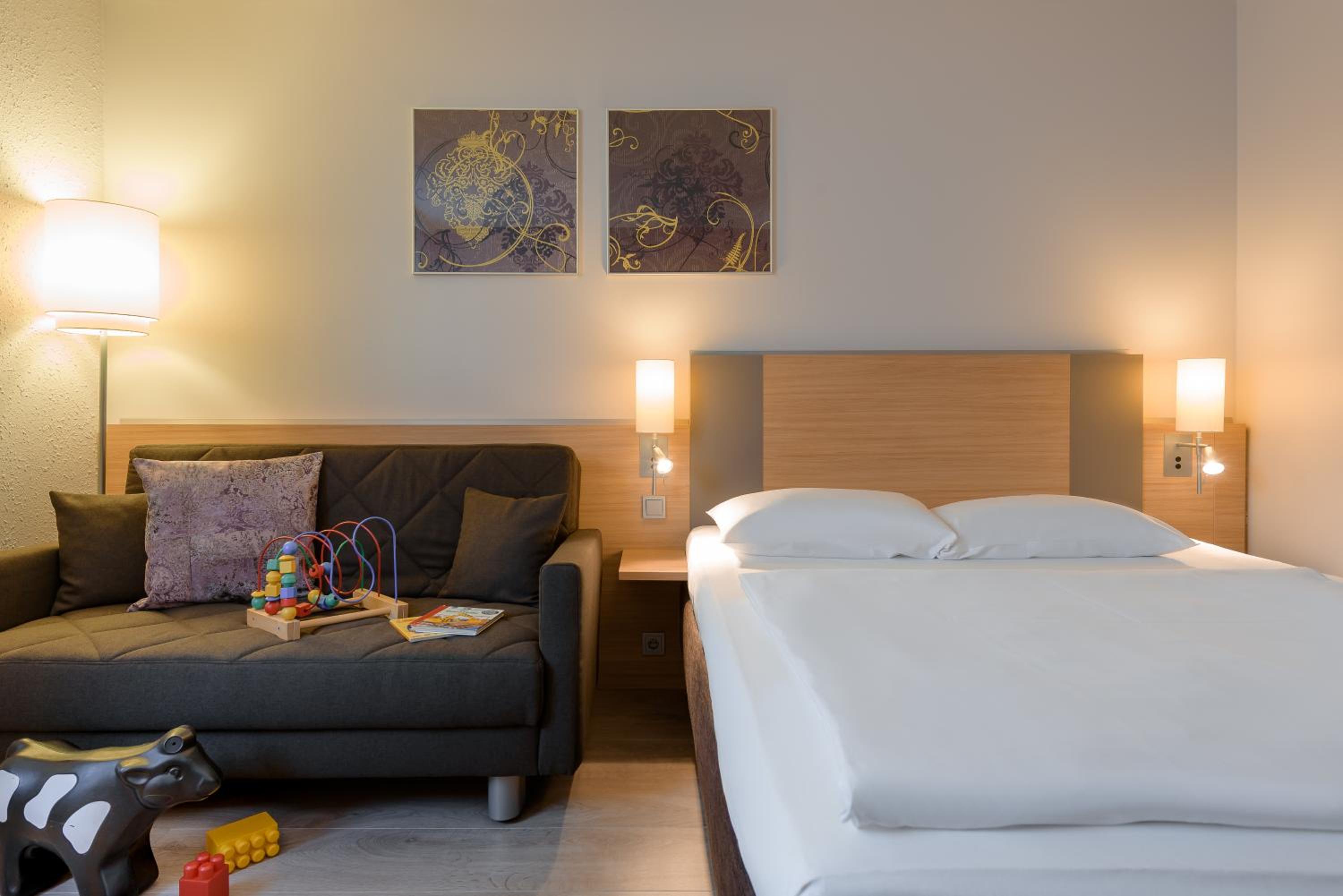 Standard Double Room with Sofa Bed photo 2