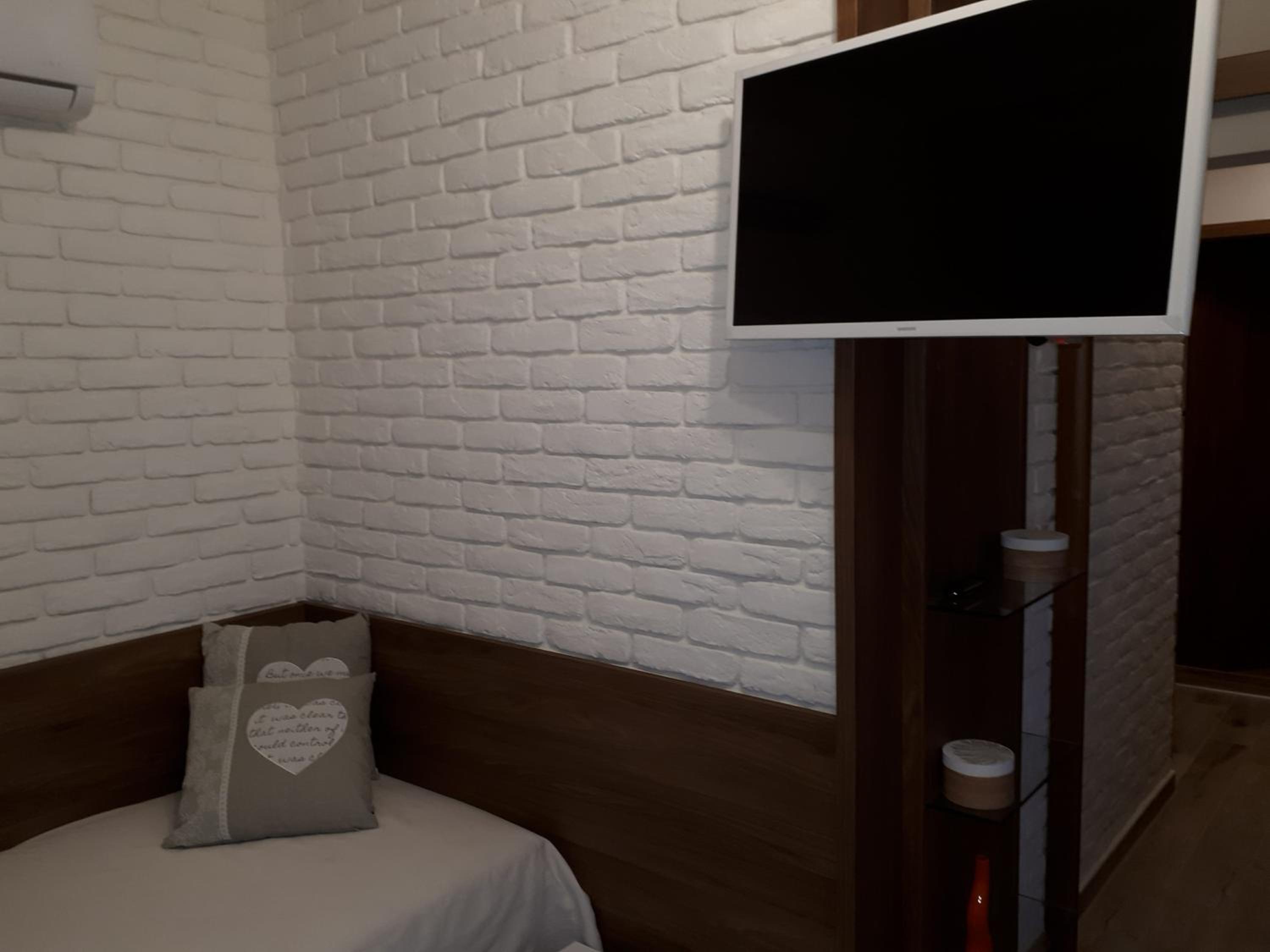 Apartment - Photo 17