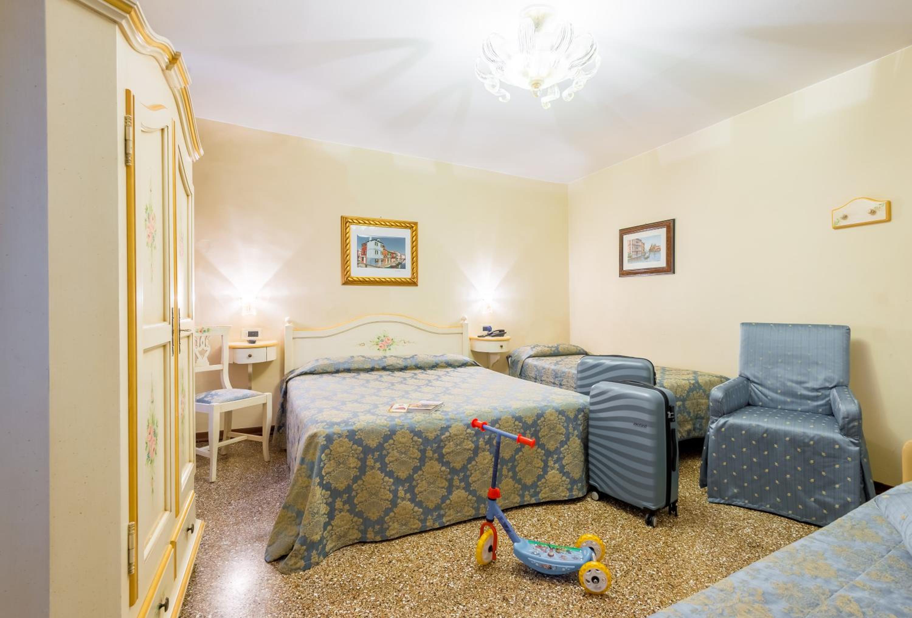 Comfort Triple Room