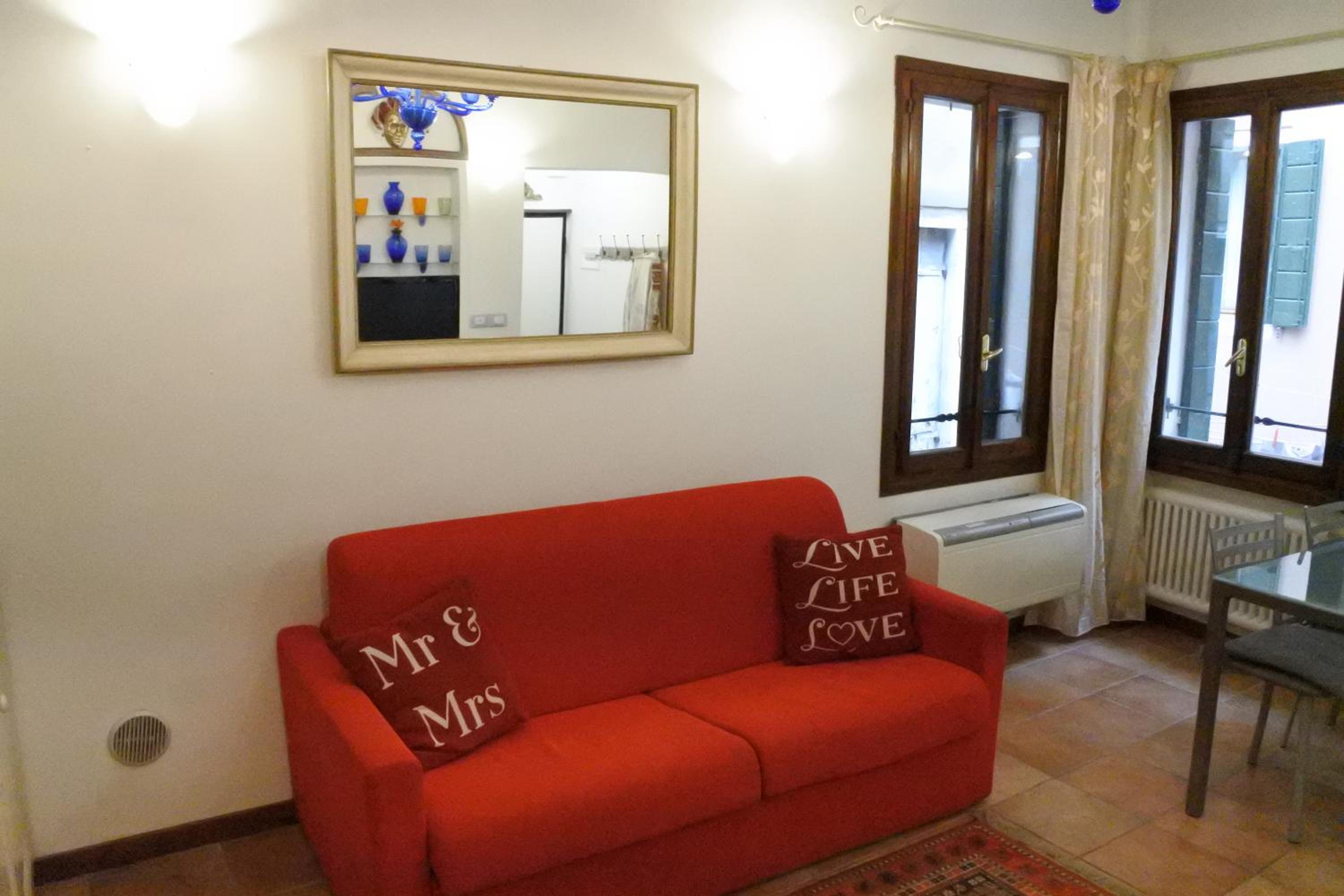 One-Bedroom Apartment (4 Adults) photo 1