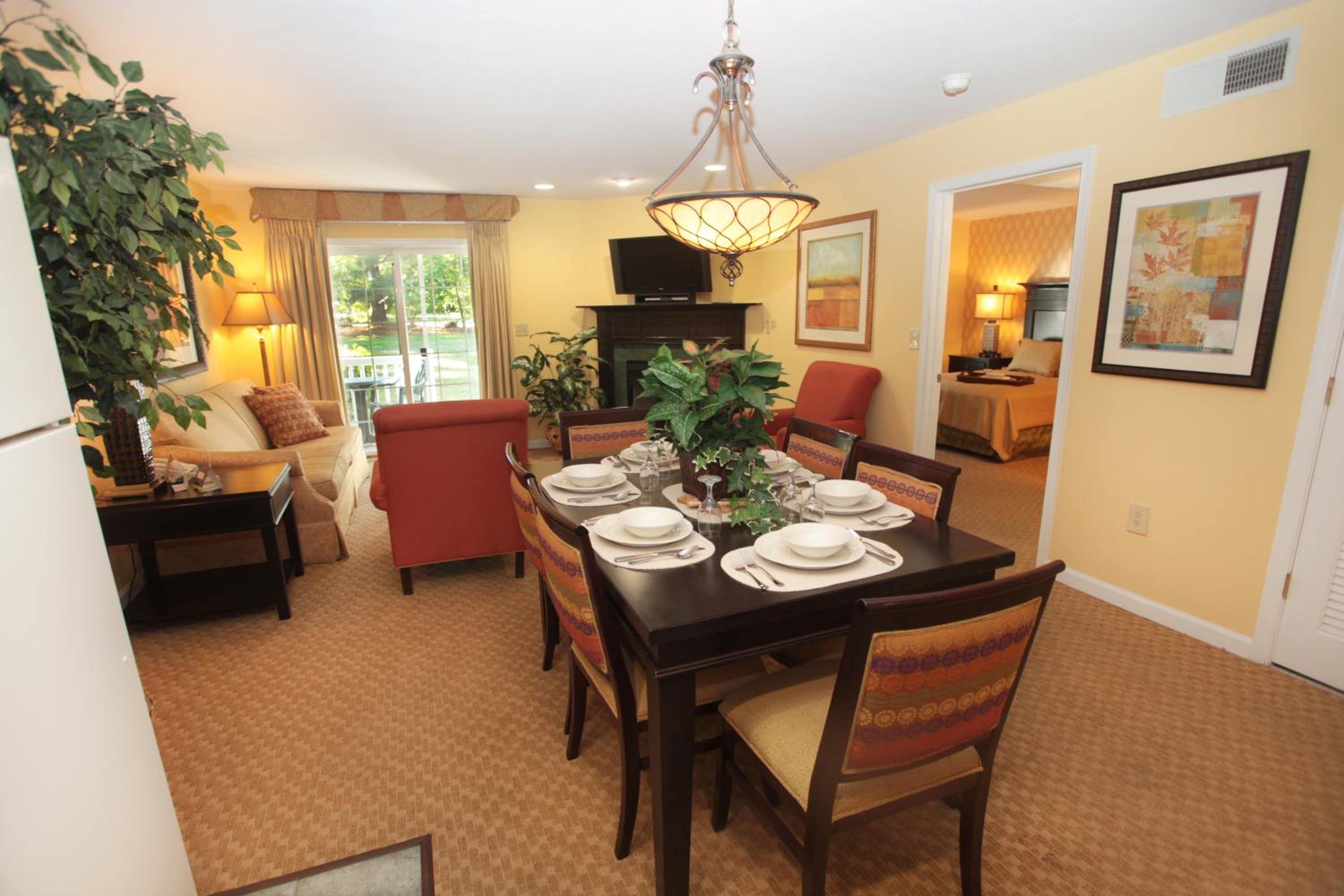 Deluxe Suite - Photo 5