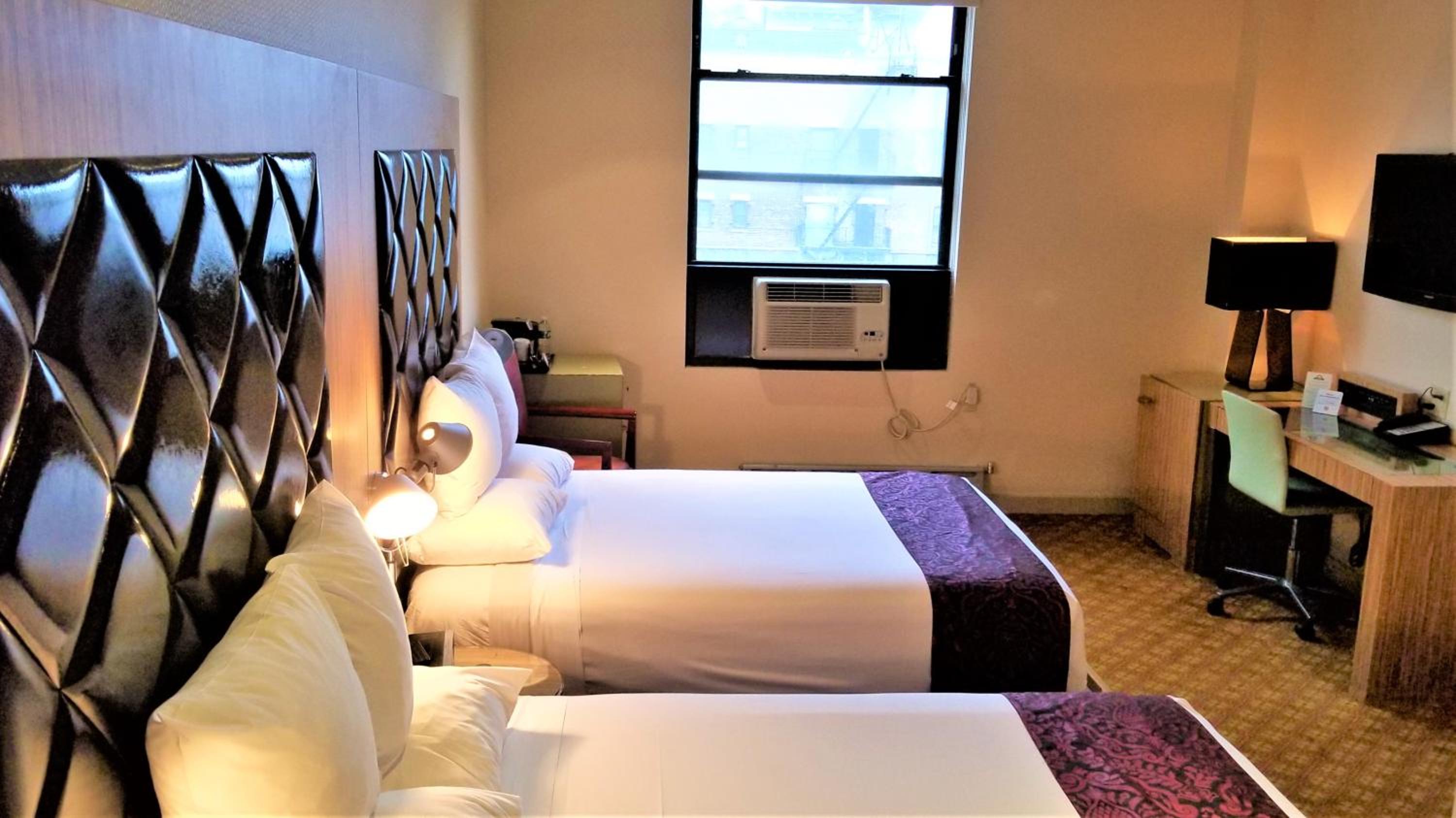  Silver, 2 Full Beds photo 2