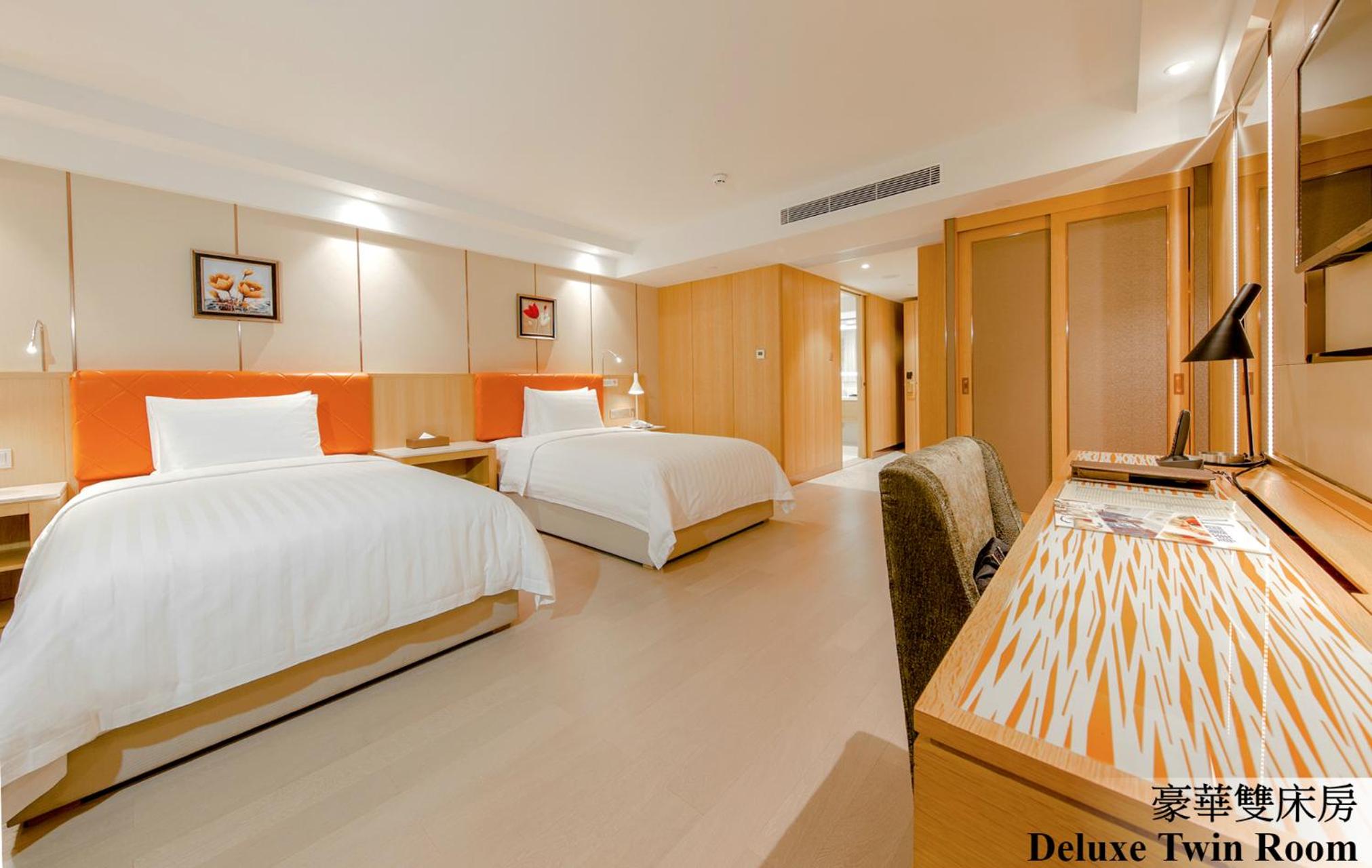 Superior Twin Room - Photo 4