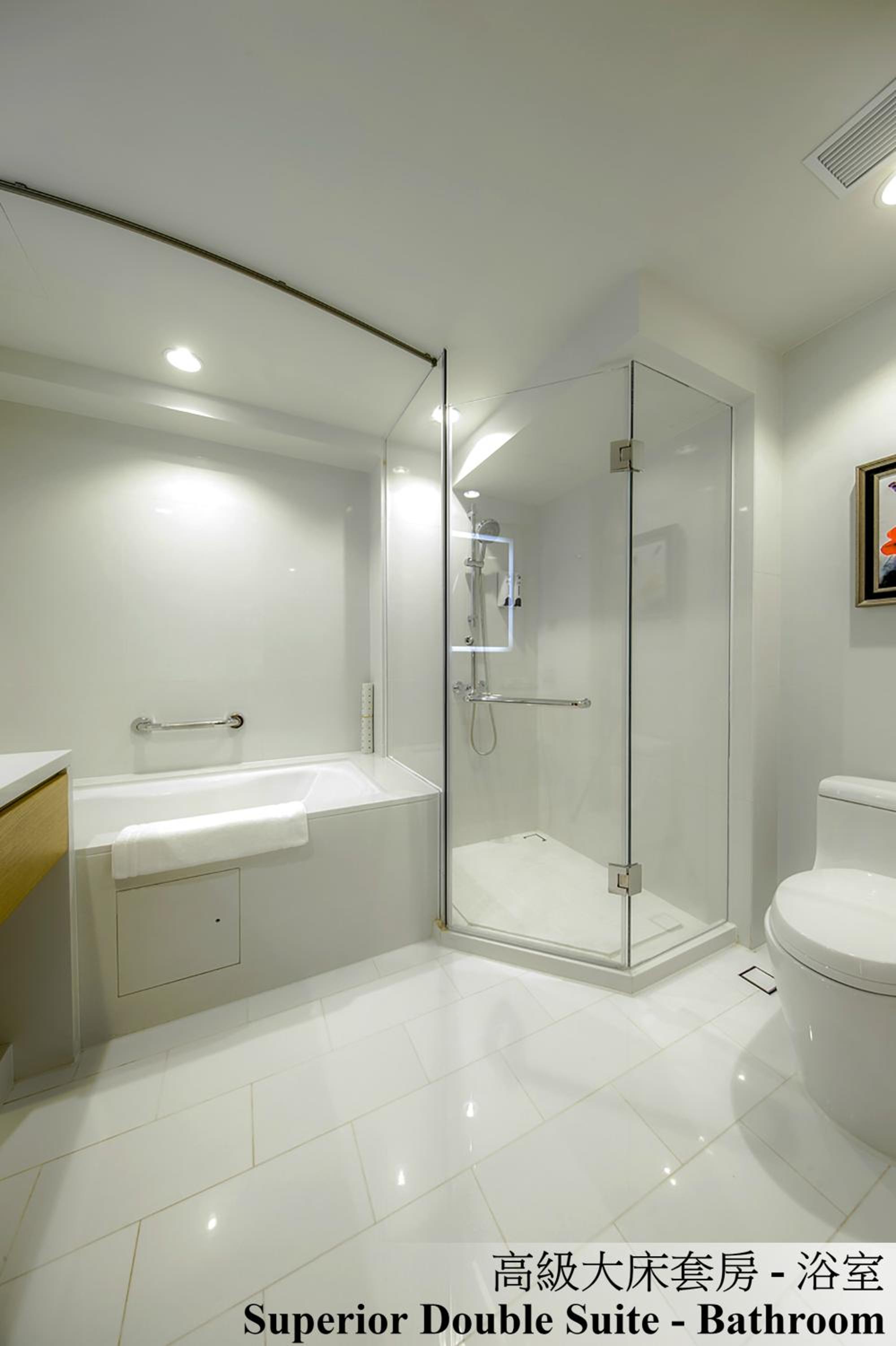 Large Double Room - Photo 5