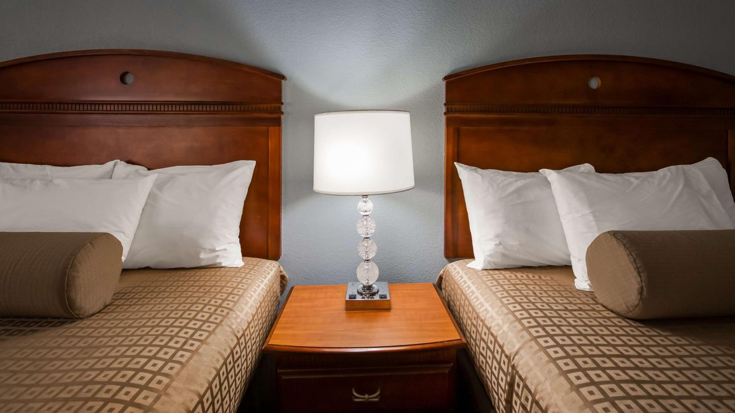 Standard Double Room - Photo 2