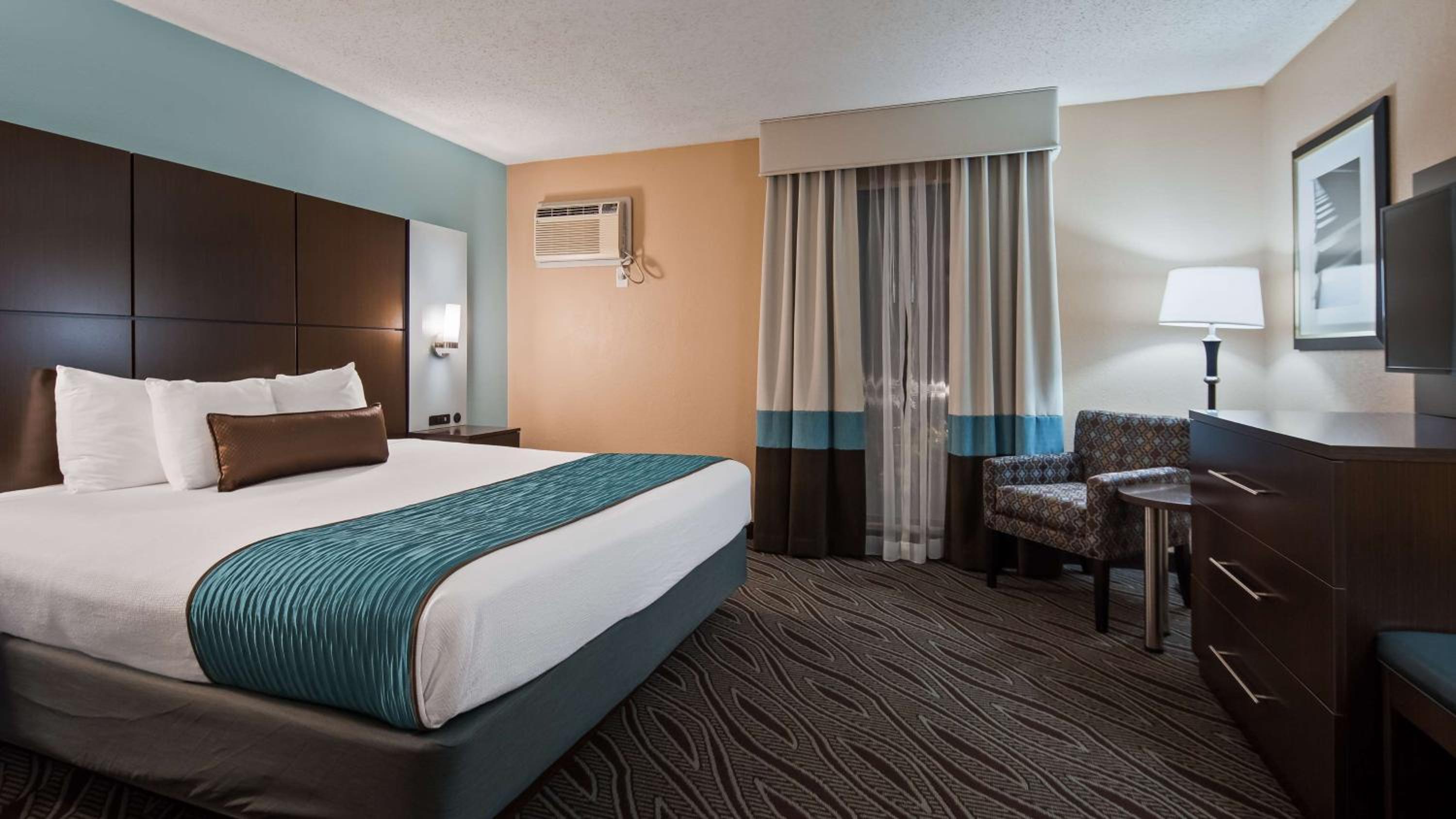 Mini King Suite photo 1