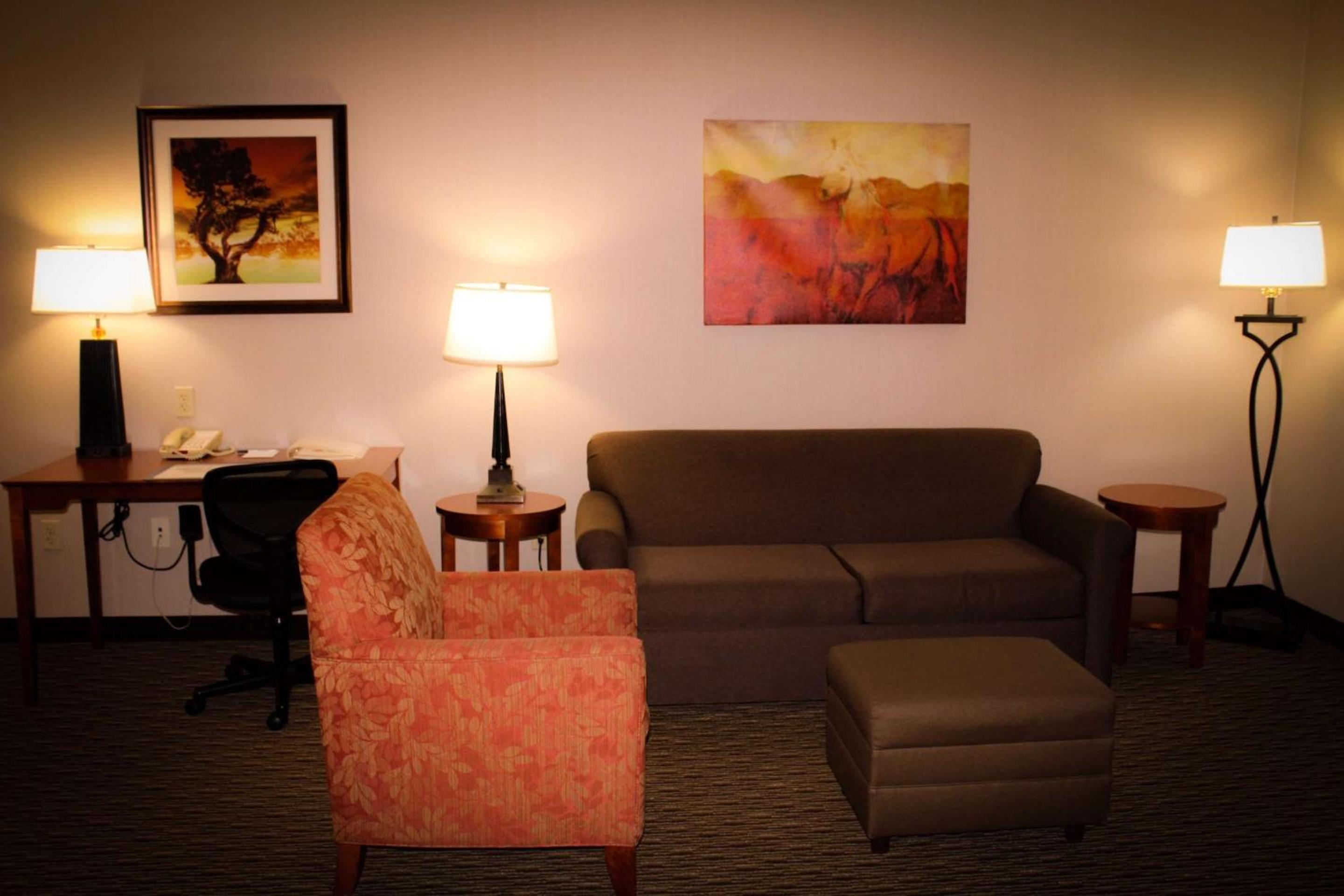 Deluxe King Room - Photo 2
