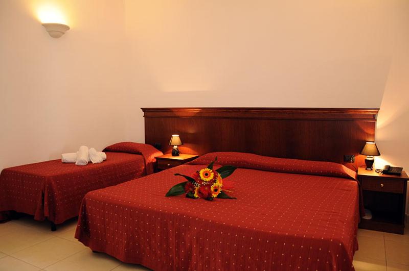 Triple Room
