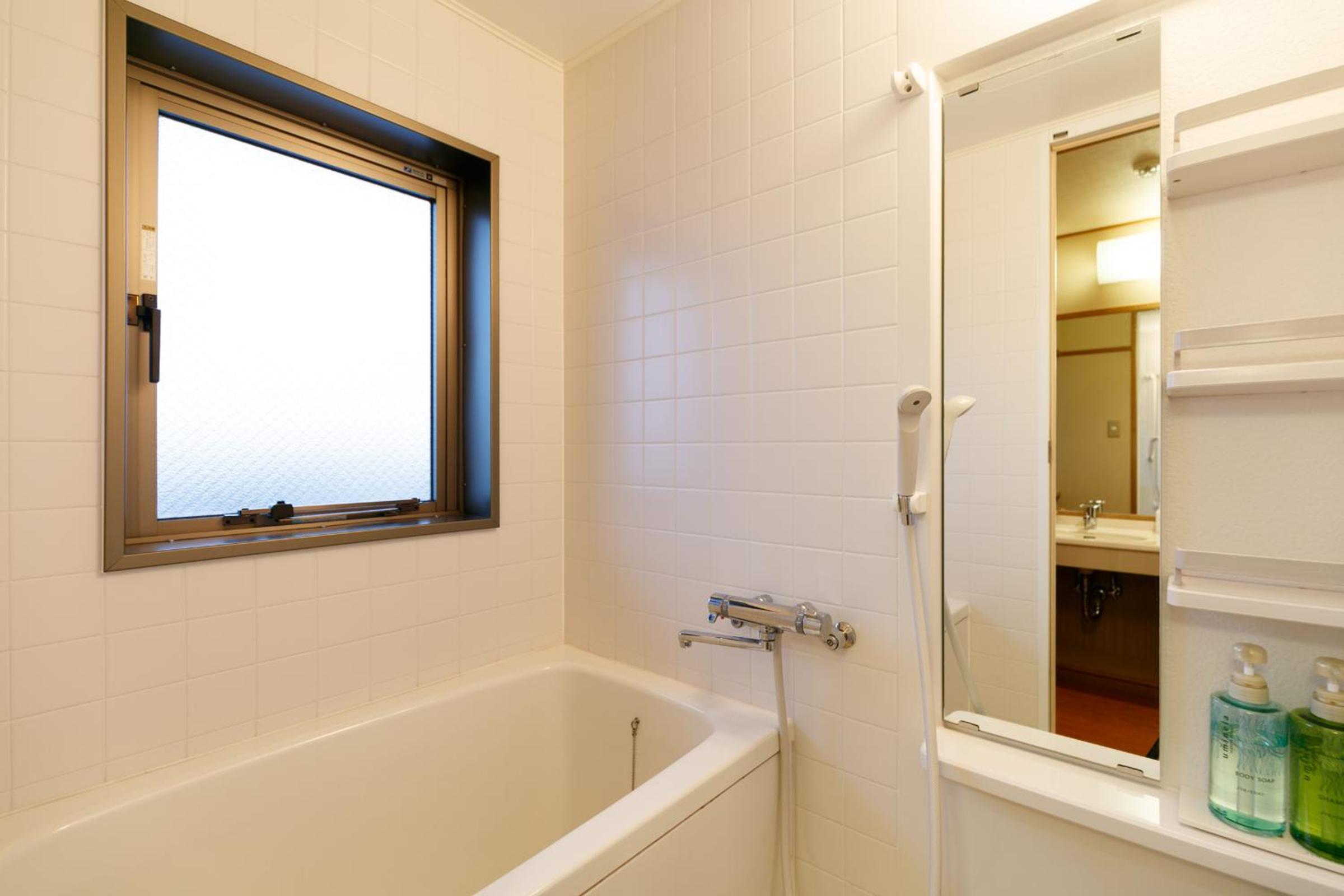 Deluxe Japanese Western Style Room - Non-Smoking photo 3