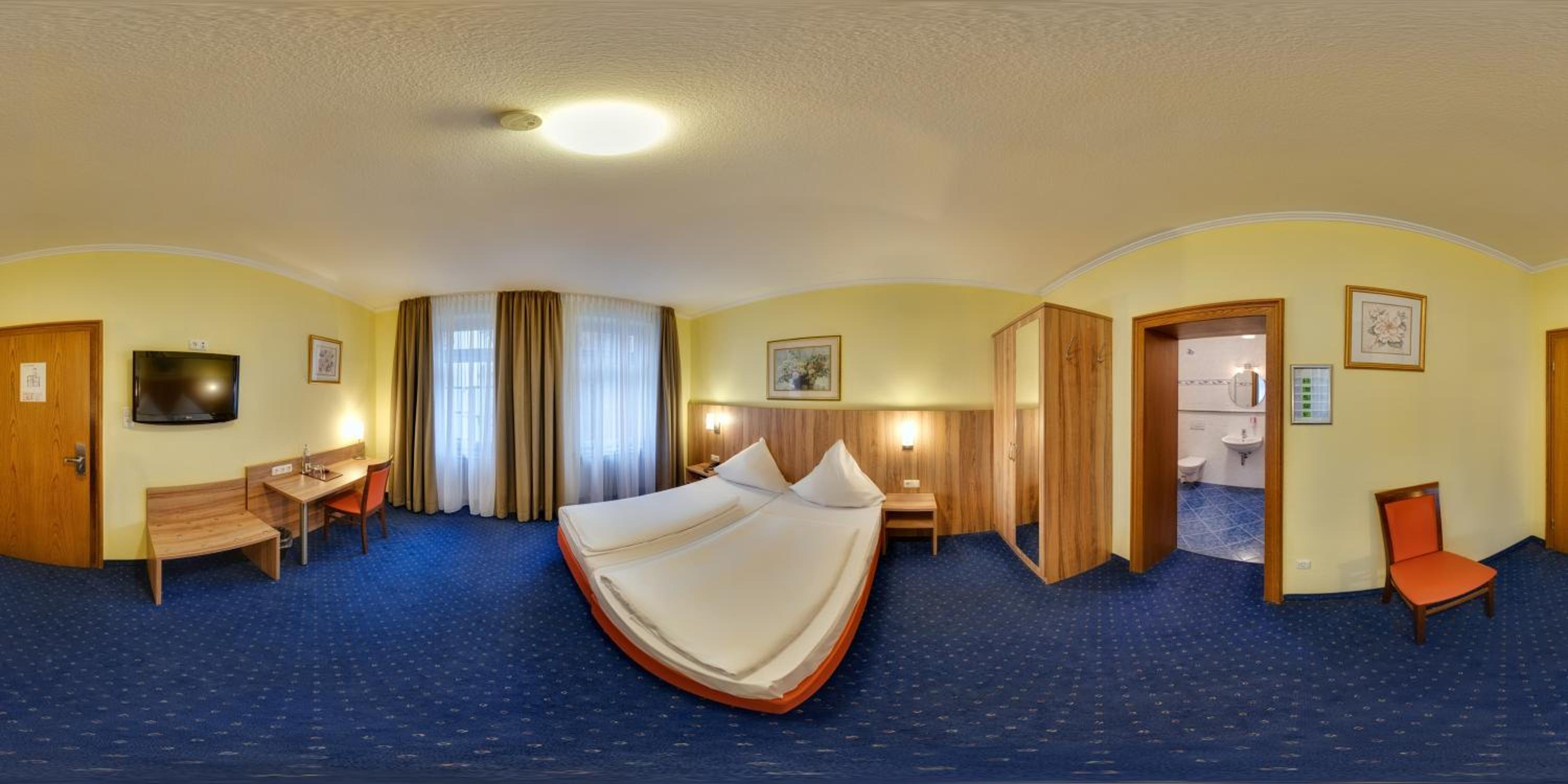 Double Room - Photo 6