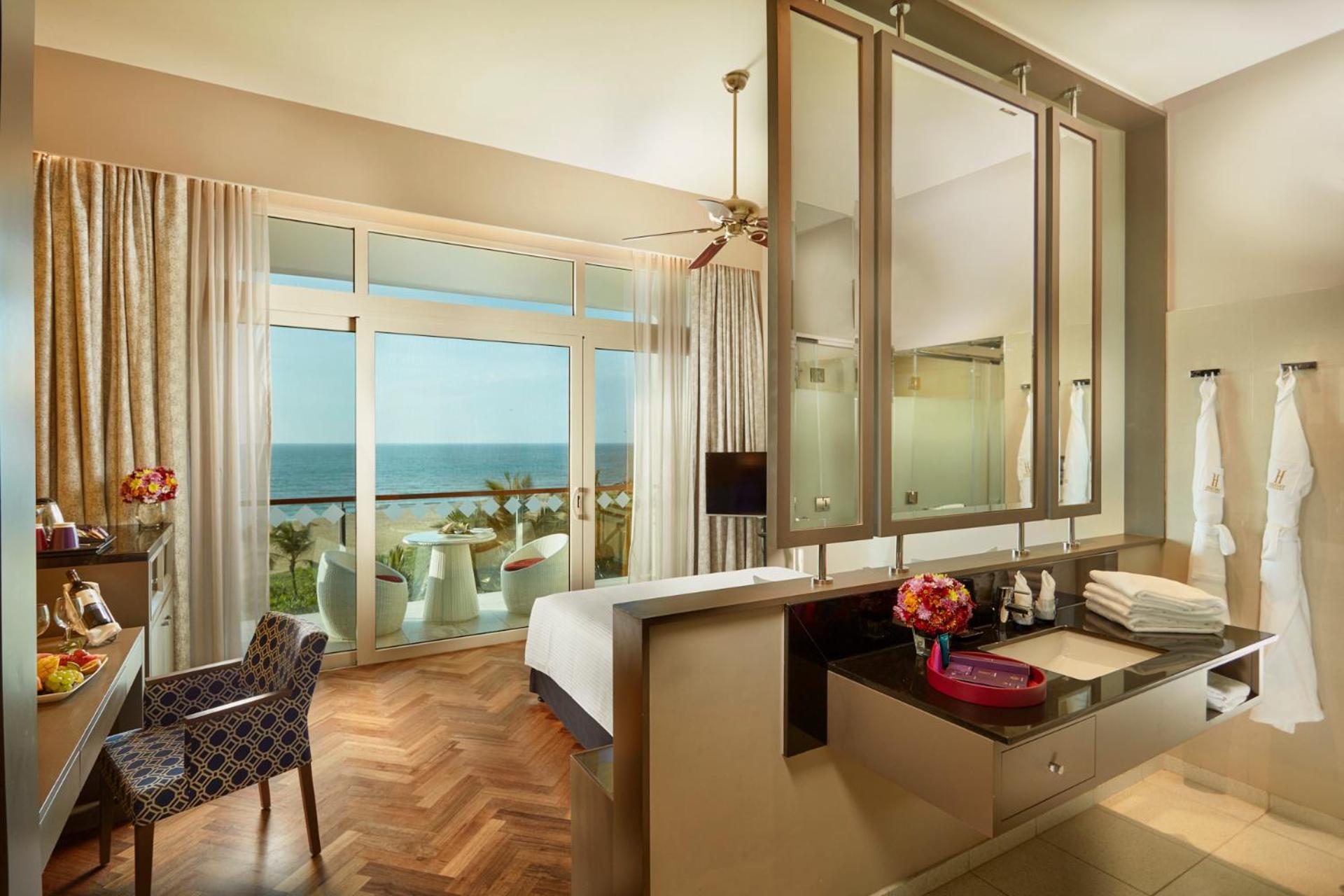Premium King Room - 2 Piece Laundry Free per stay | 15% Discount on Spa, 10% Discount on Food & Beverage & High Tea